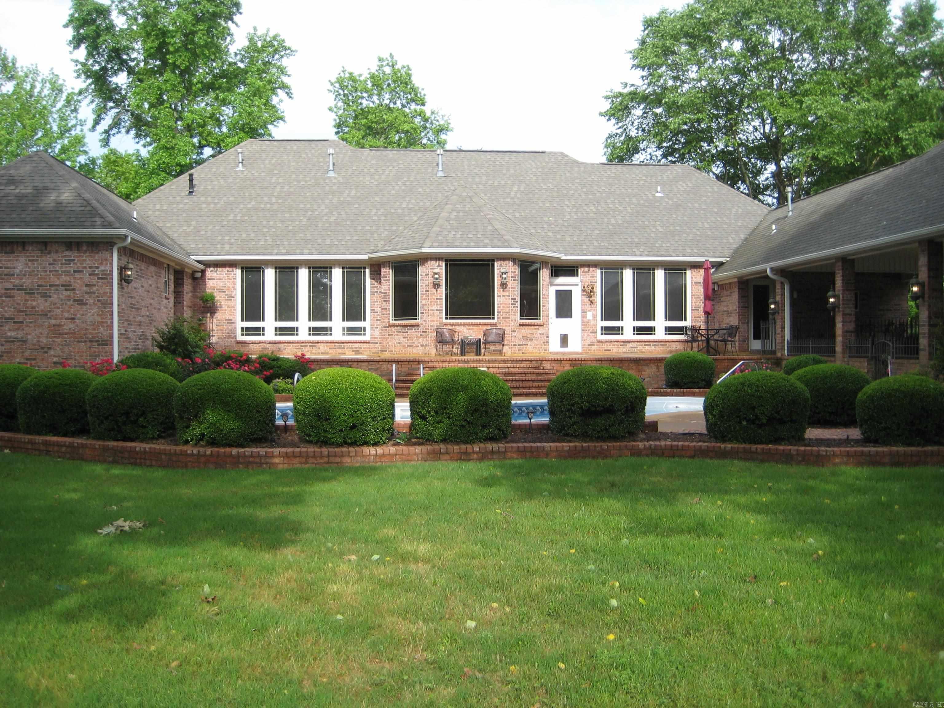 906  Grandview  Mena, AR