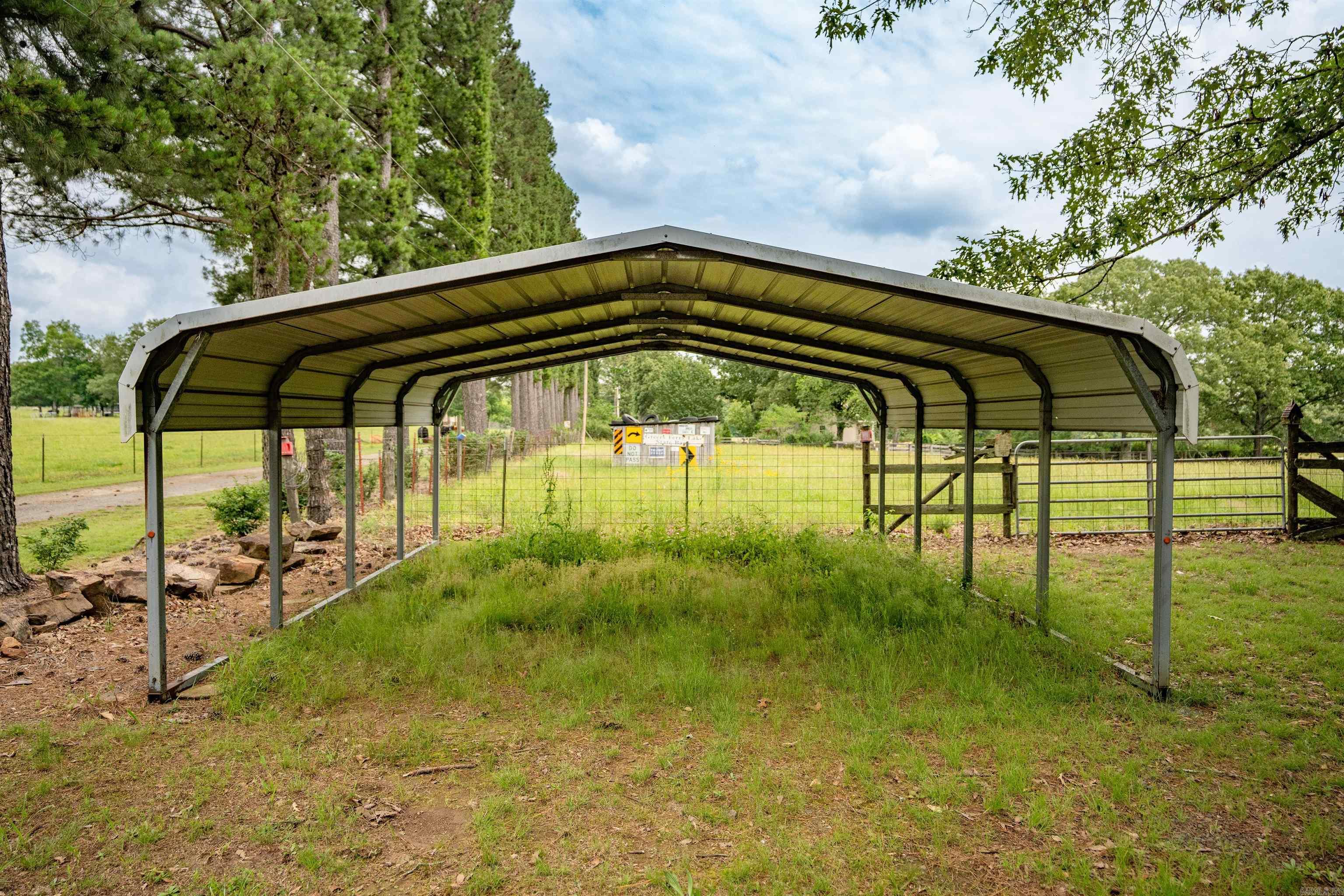 6245  Wilburn Rd  Wilburn, AR