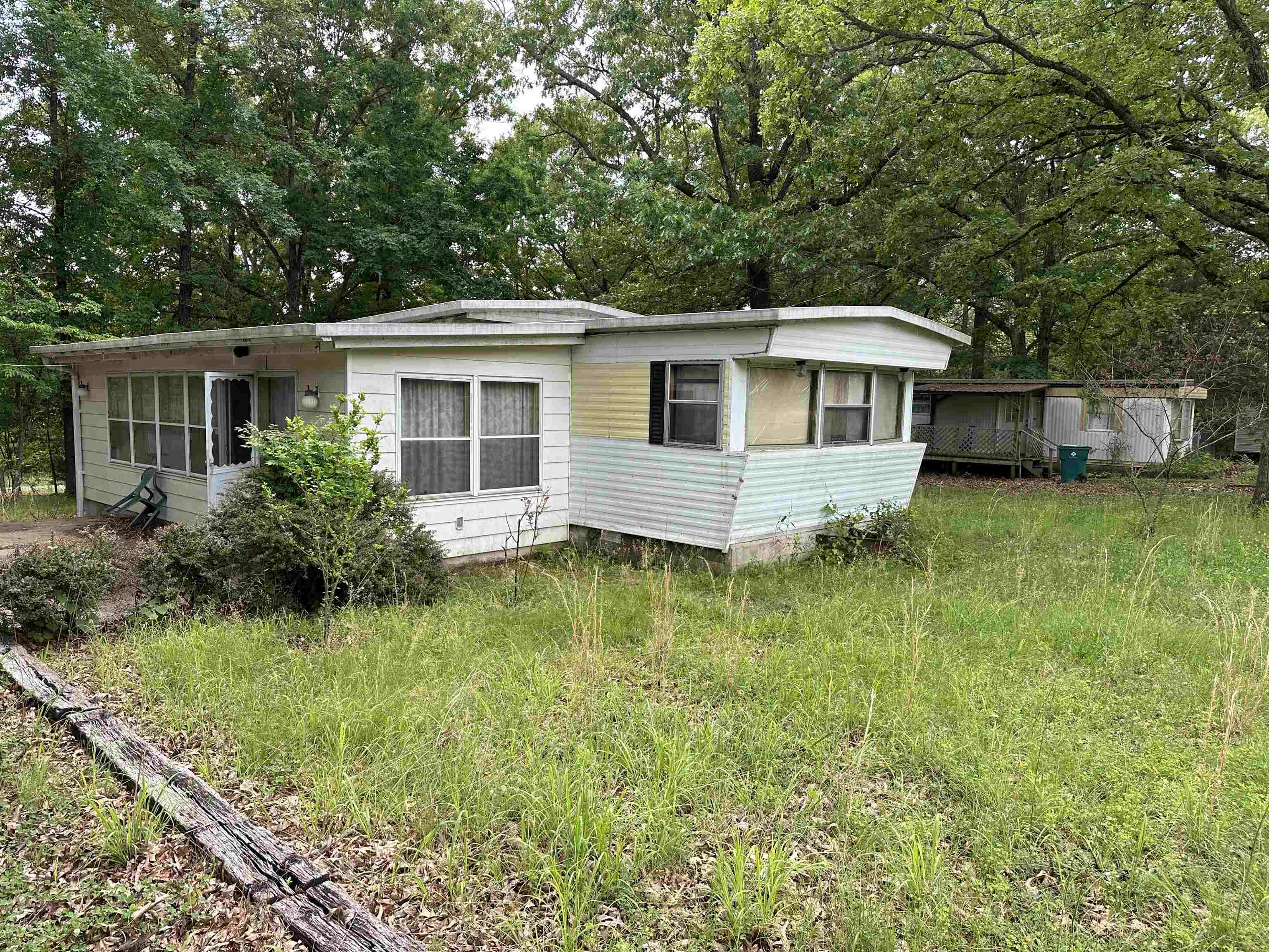 105  Hickory Street  Bull Shoals, AR