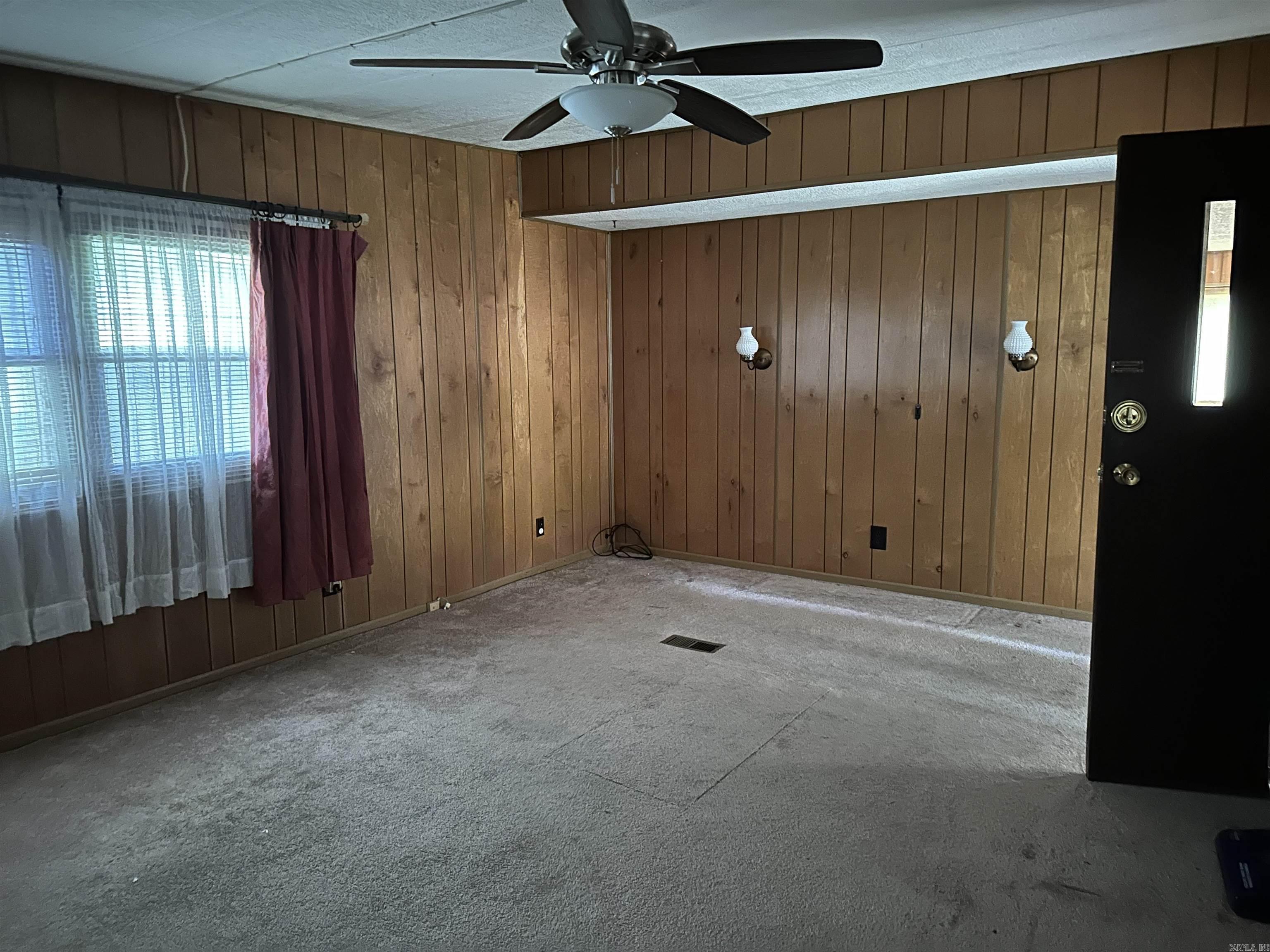 105 Hickory Street  Bull Shoals, AR