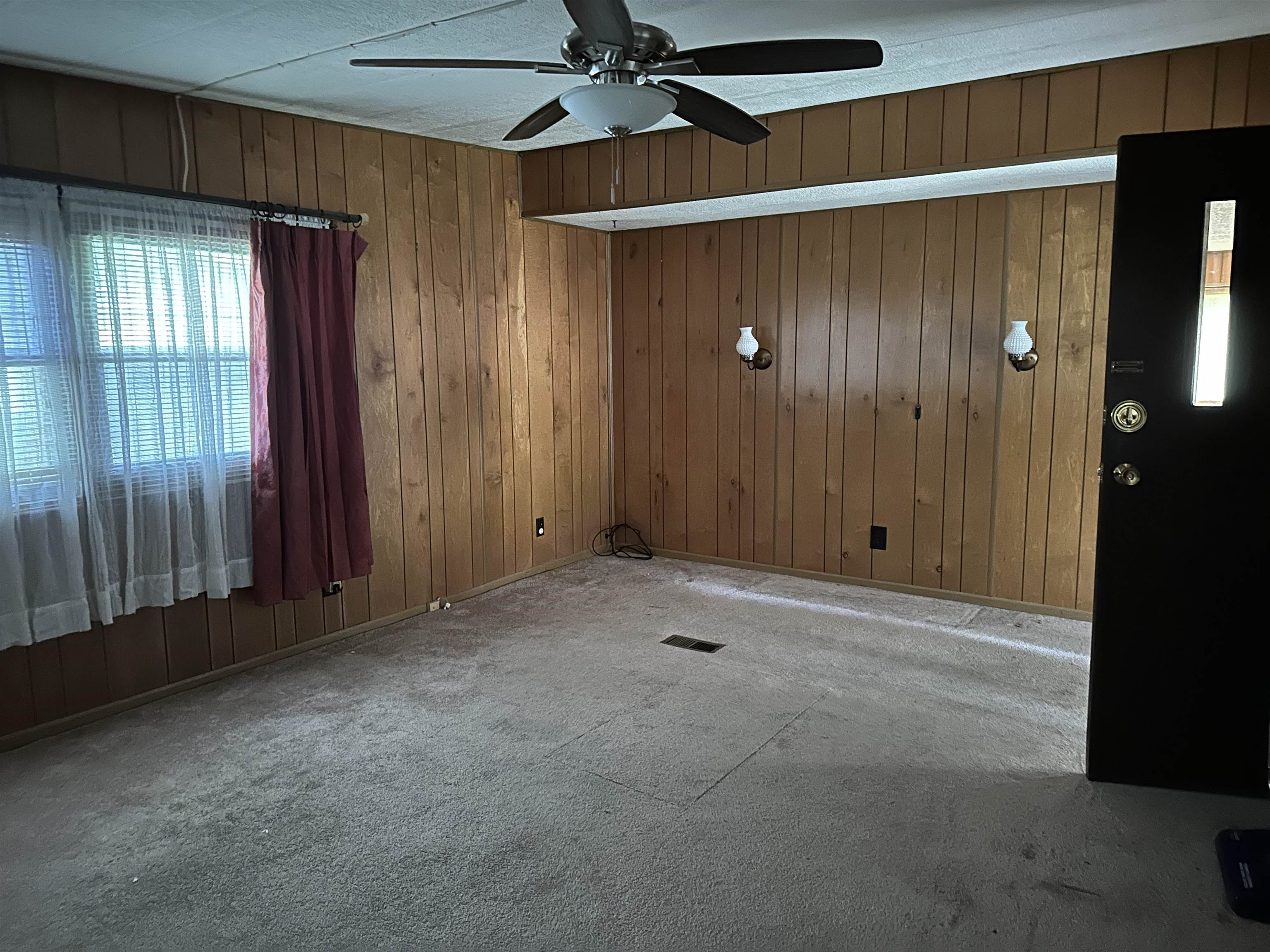 105  Hickory Street  Bull Shoals, AR