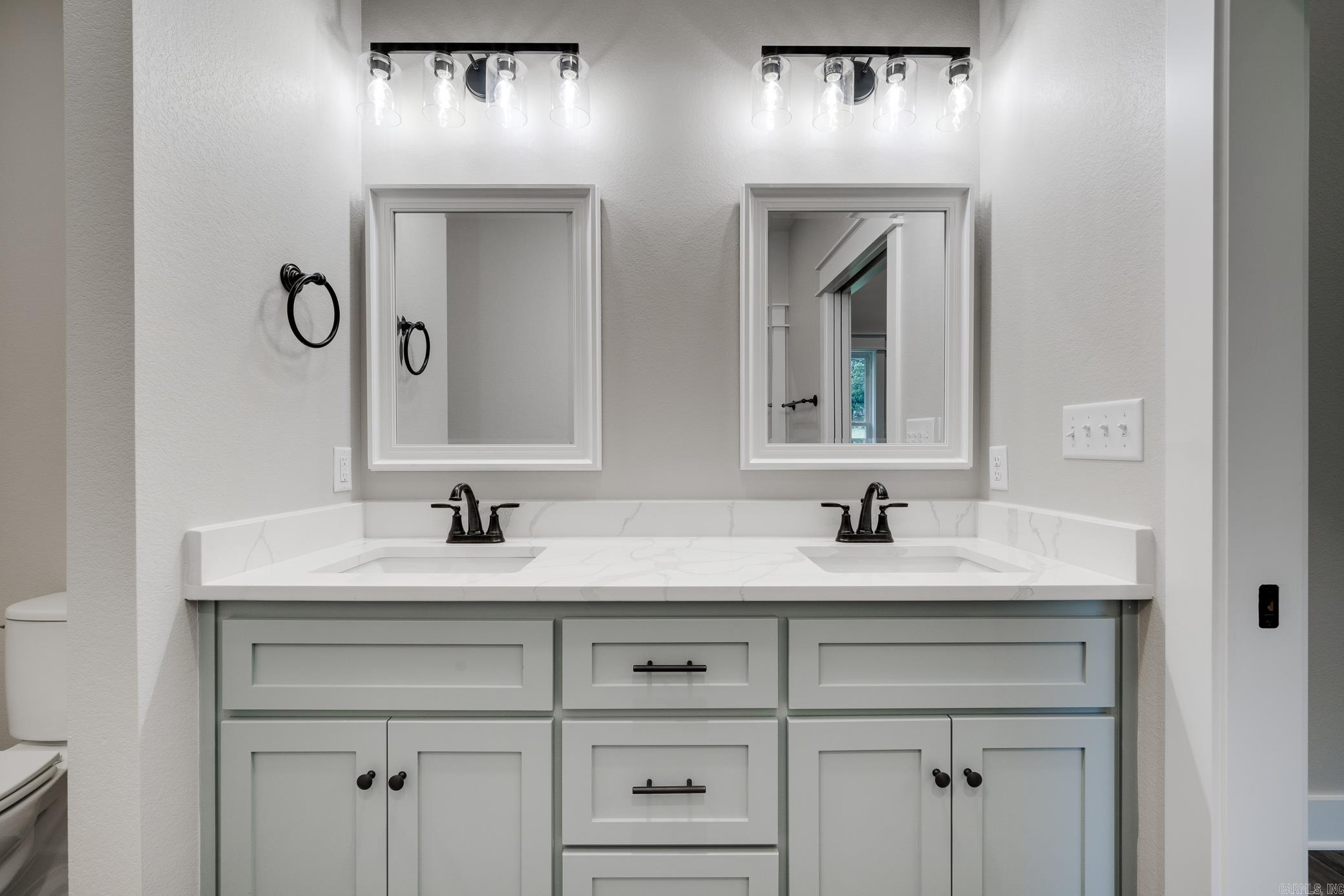 3  Quartet Cove  Greenbrier, AR