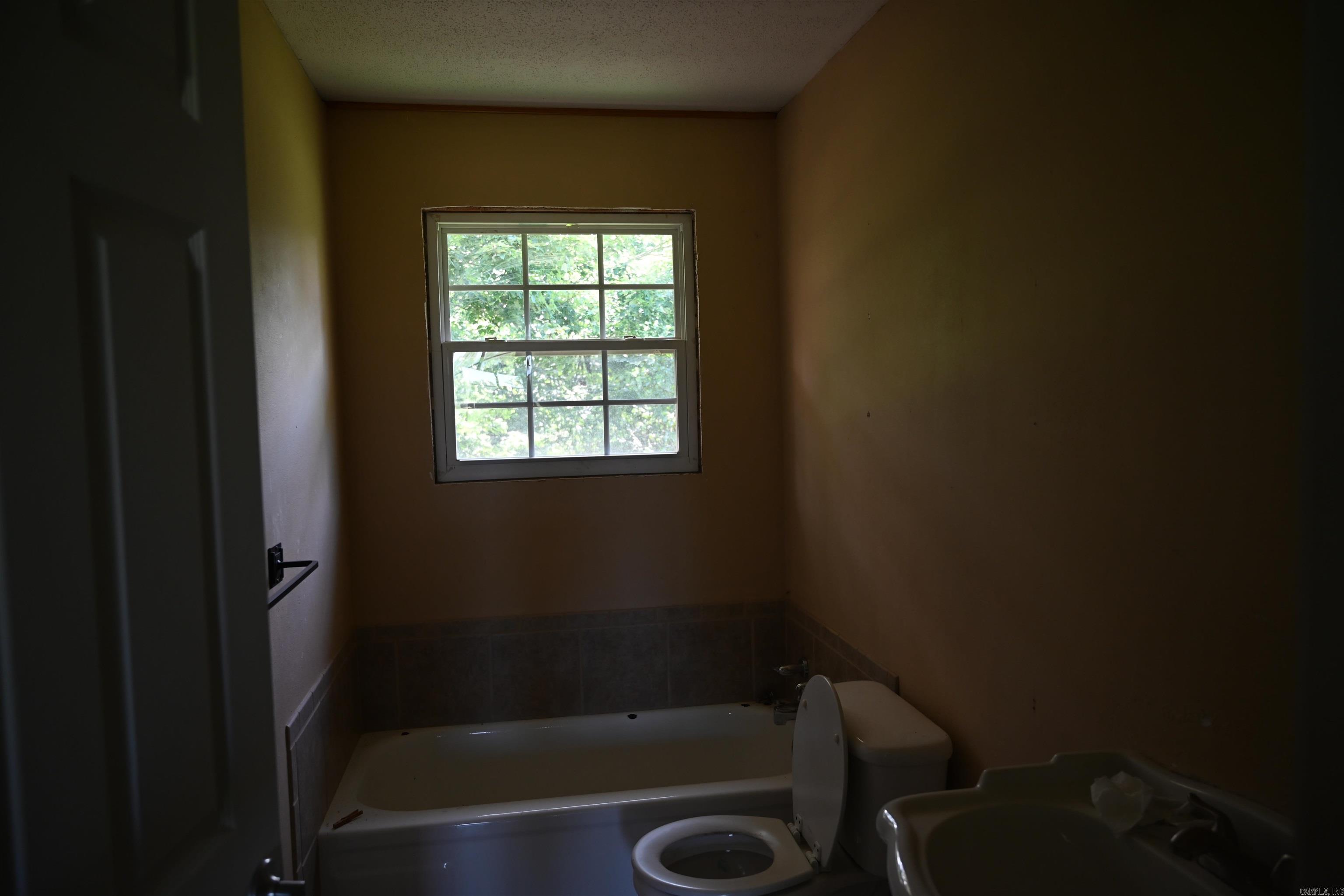 233 PINEY Marshall, AR 72650