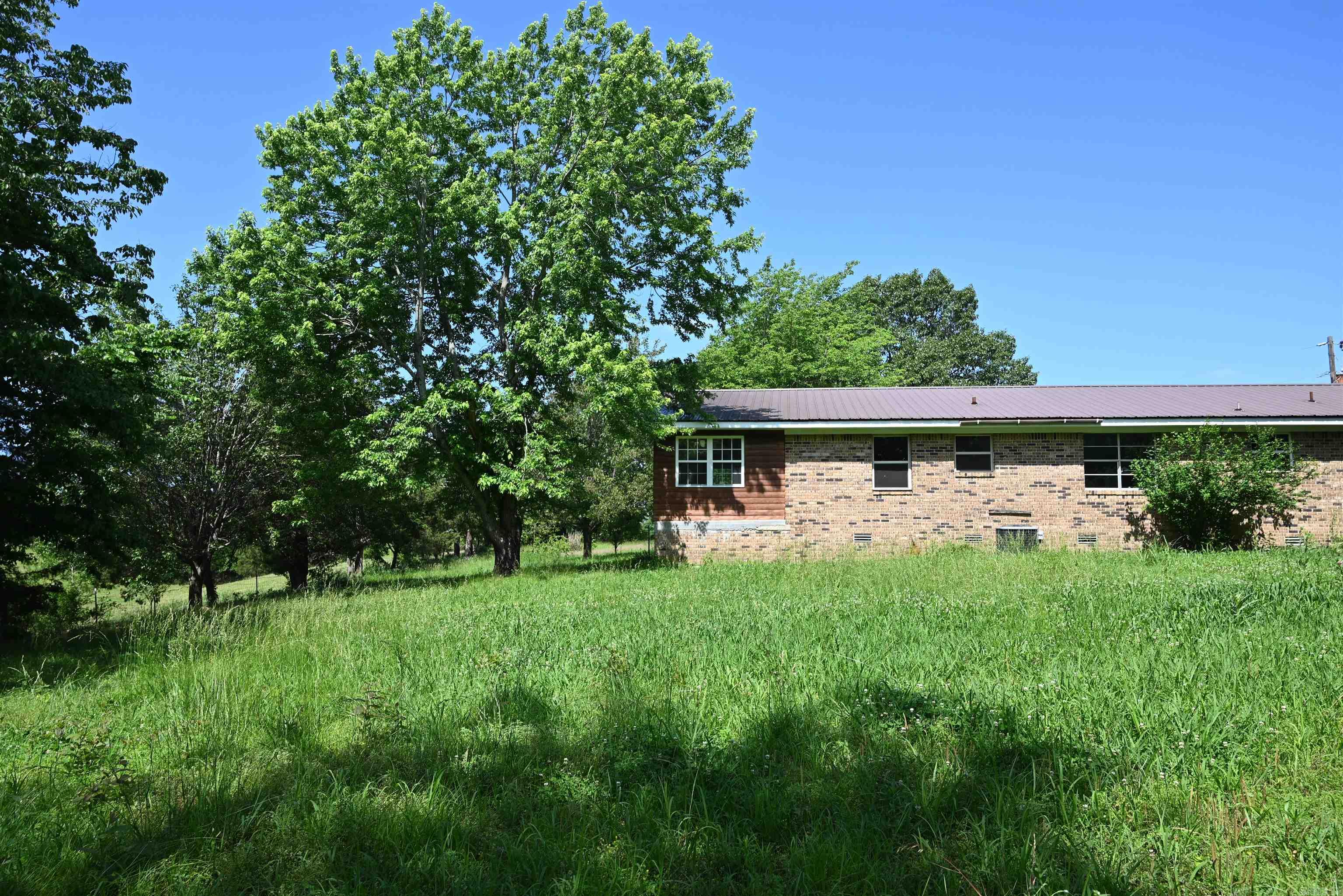 233 PINEY Marshall, AR 72650