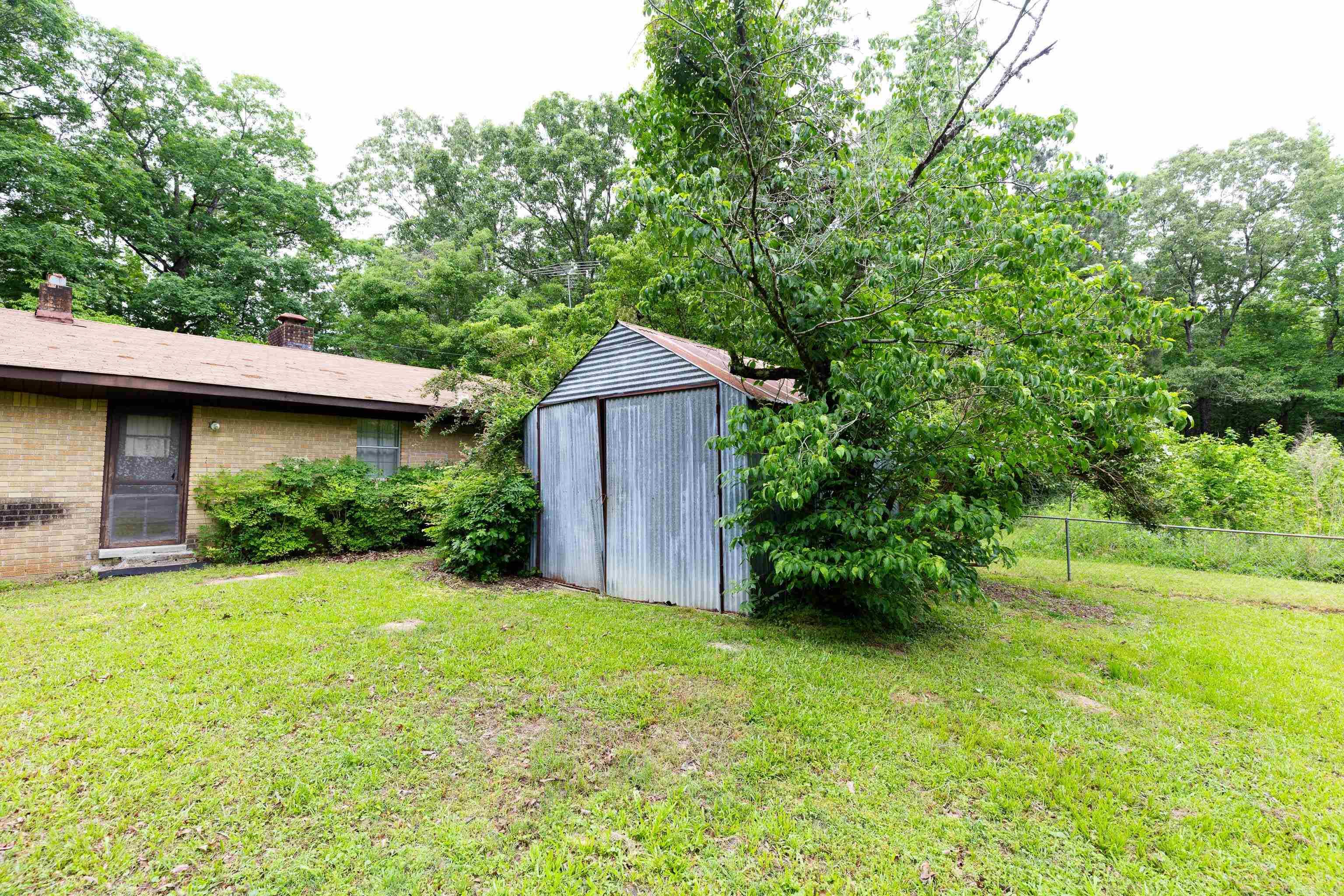 2105  HWY 104  White Hall, AR