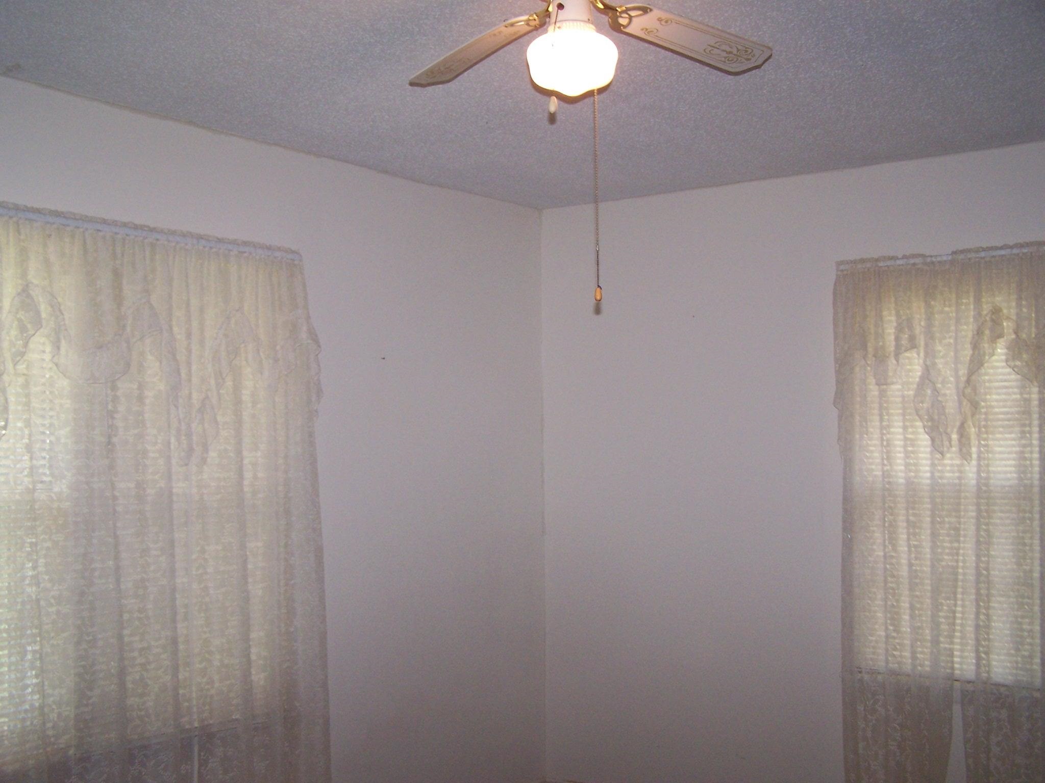 250 S 12th St  Mammoth Spring, AR