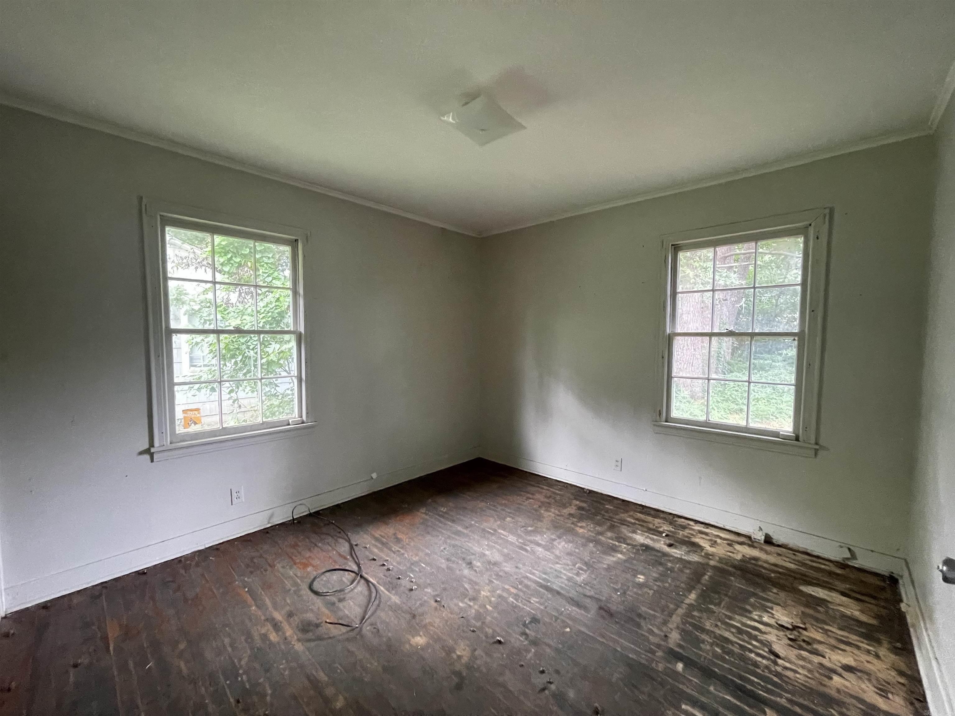 717  Laughrun Dr  Forrest City, AR