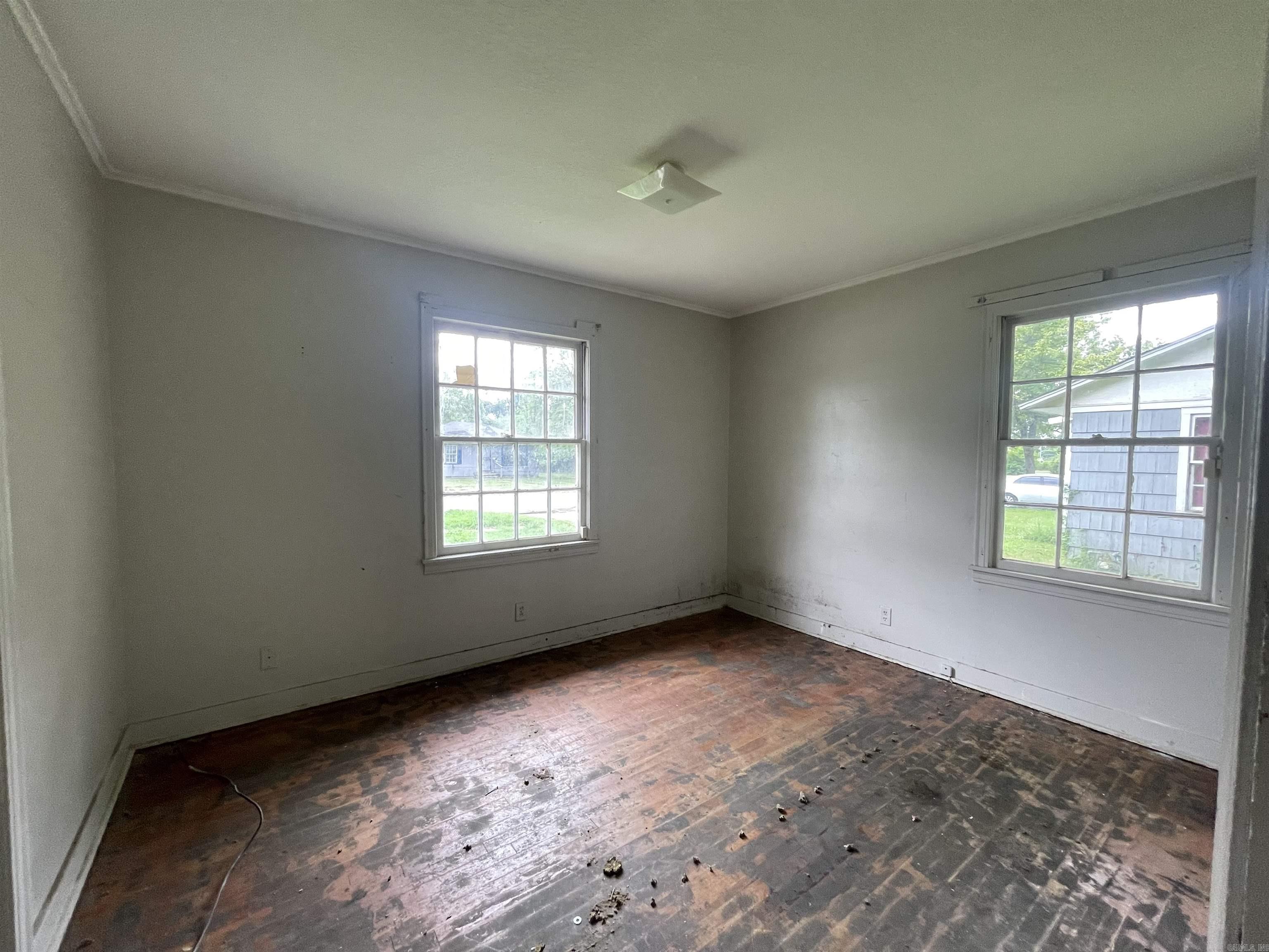717  Laughrun Dr  Forrest City, AR