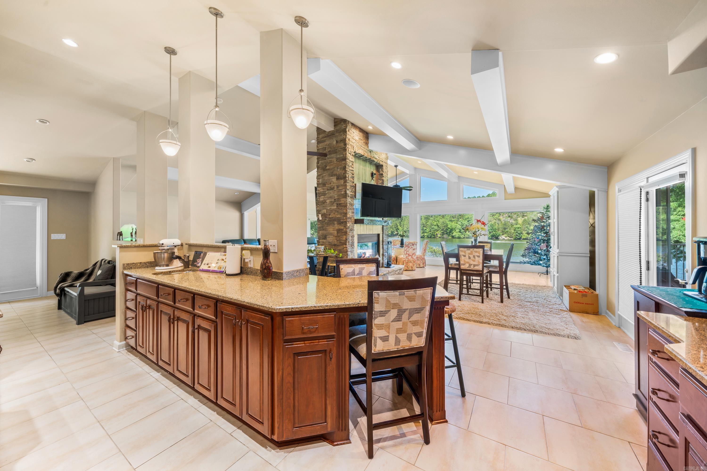 1407  Timberlake  Royal, AR