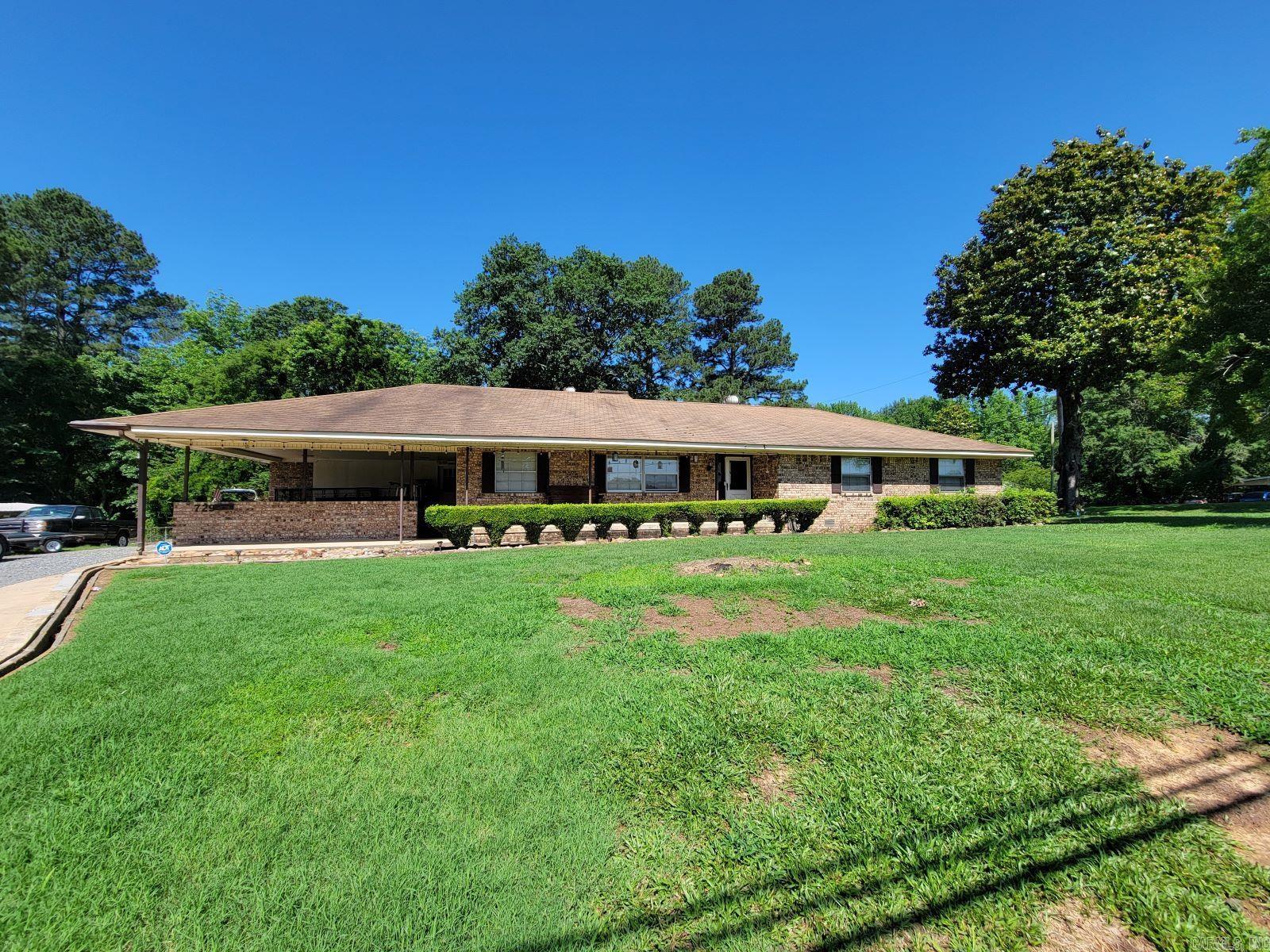 729 N ninth  De Queen, AR