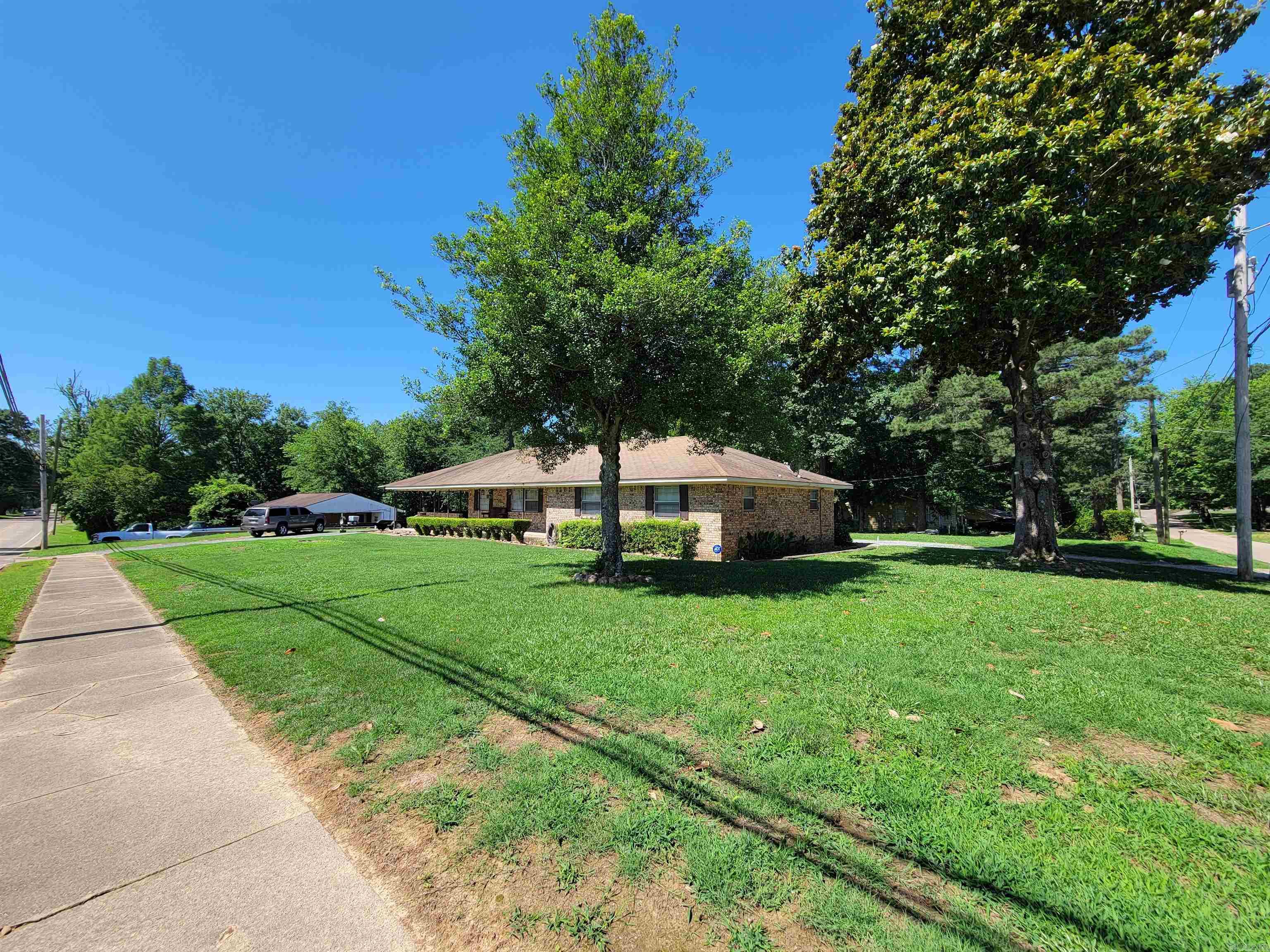 729 N ninth  De Queen, AR