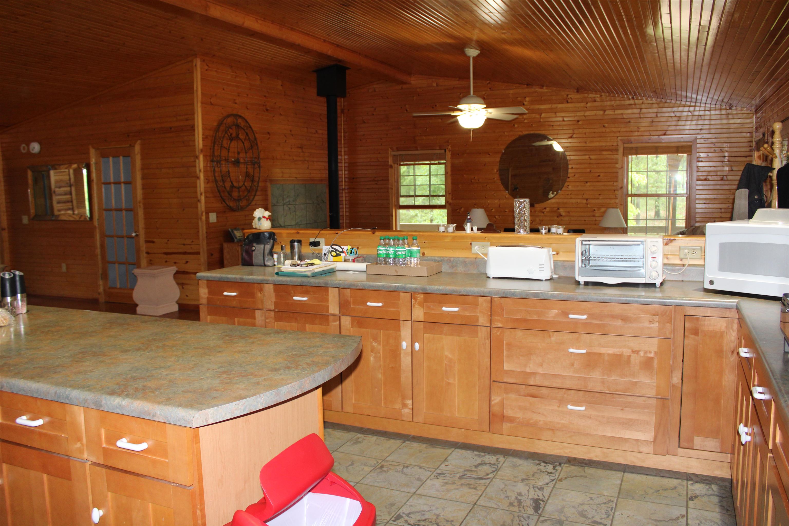 872  Bluewing  Mountain Home, AR
