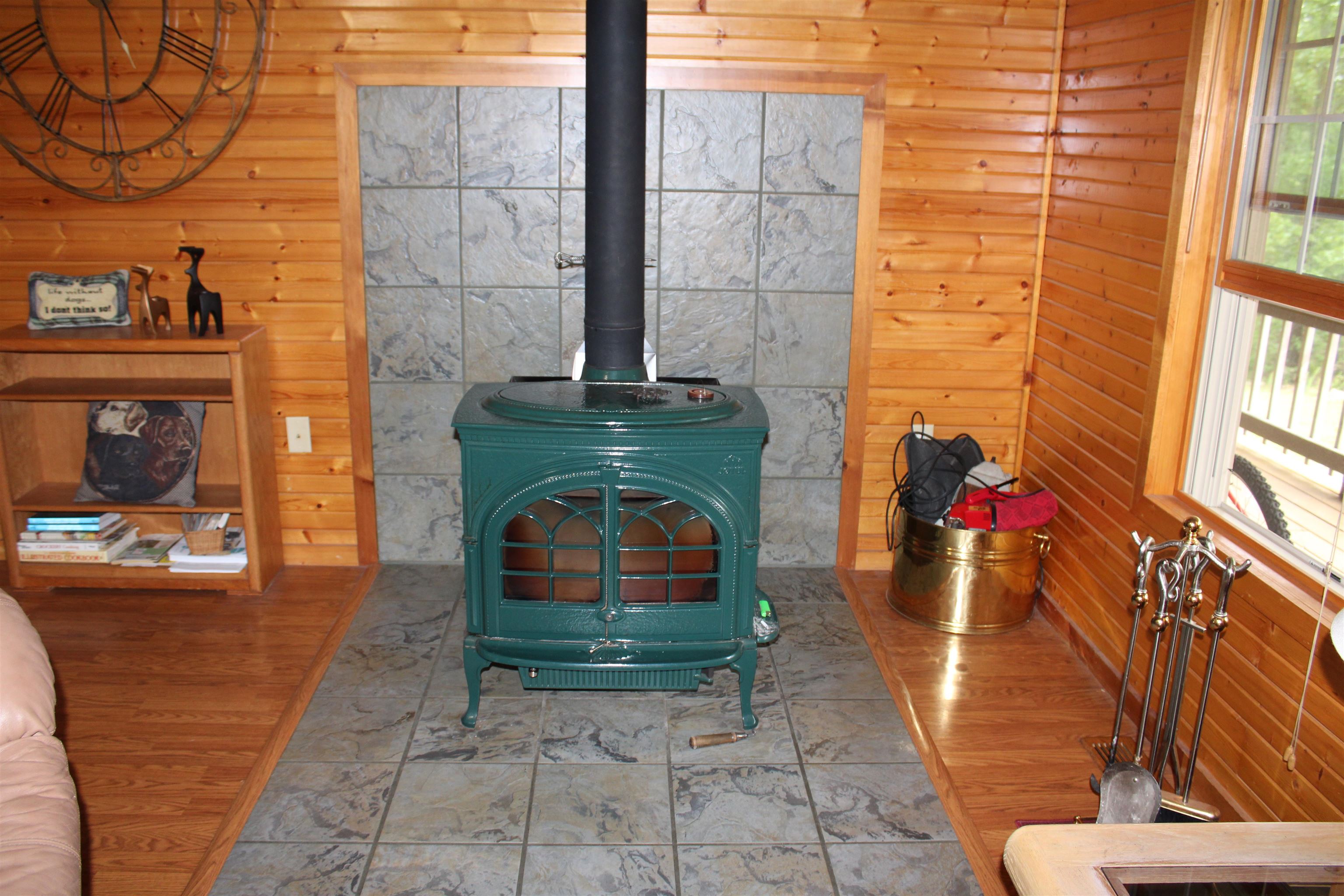 872  Bluewing  Mountain Home, AR