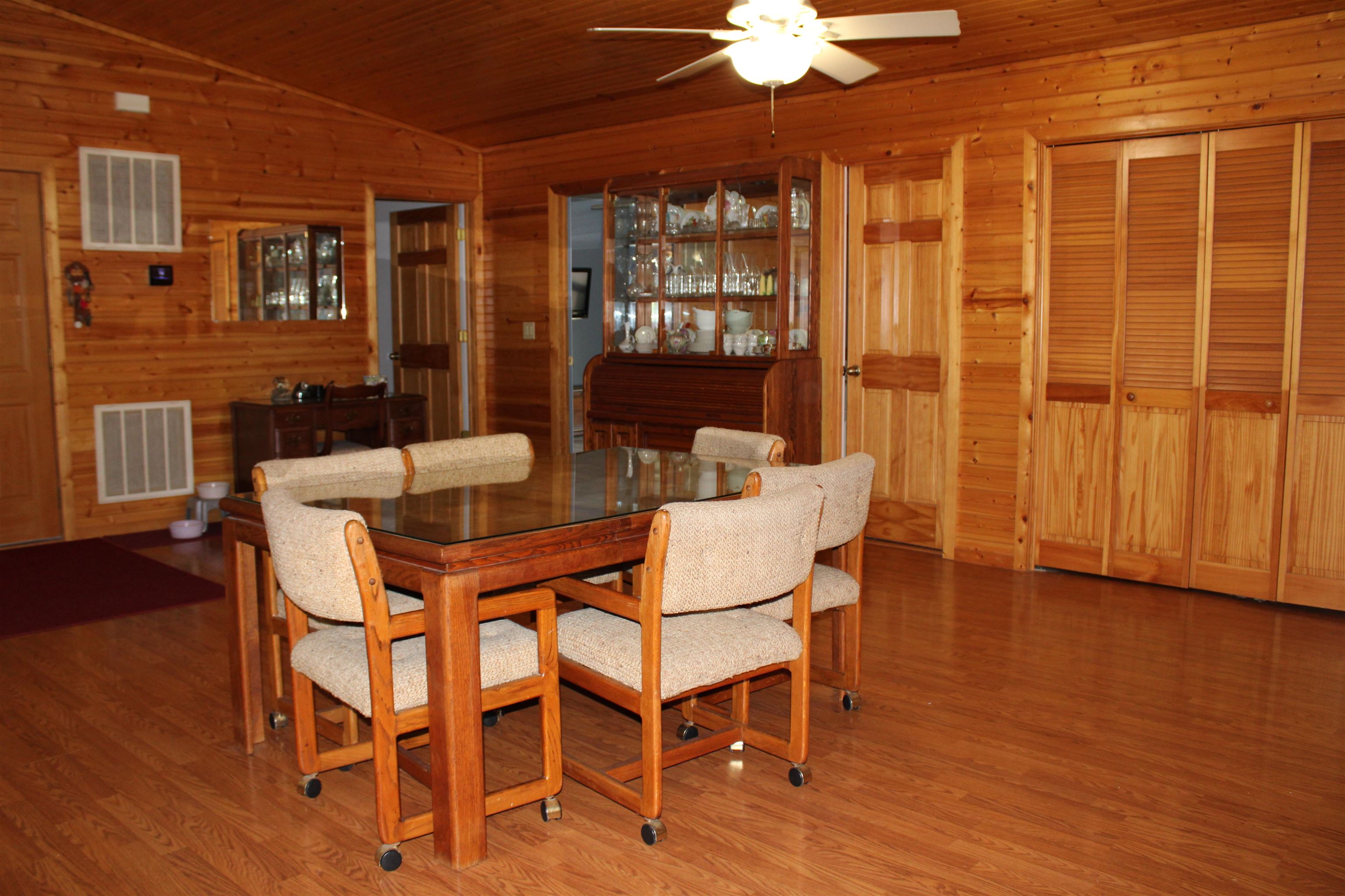872  Bluewing  Mountain Home, AR