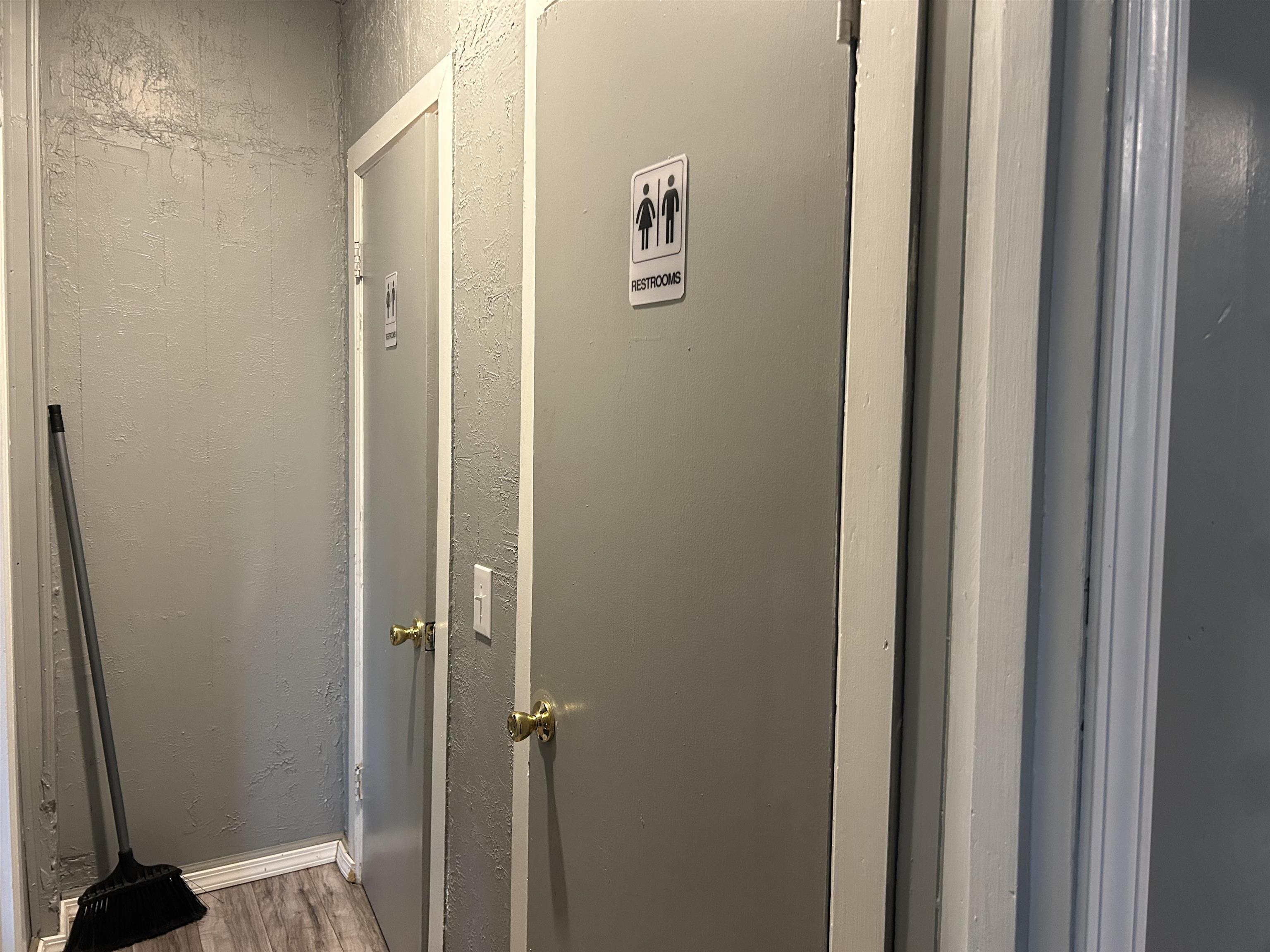 132 E Main  Hardy, AR