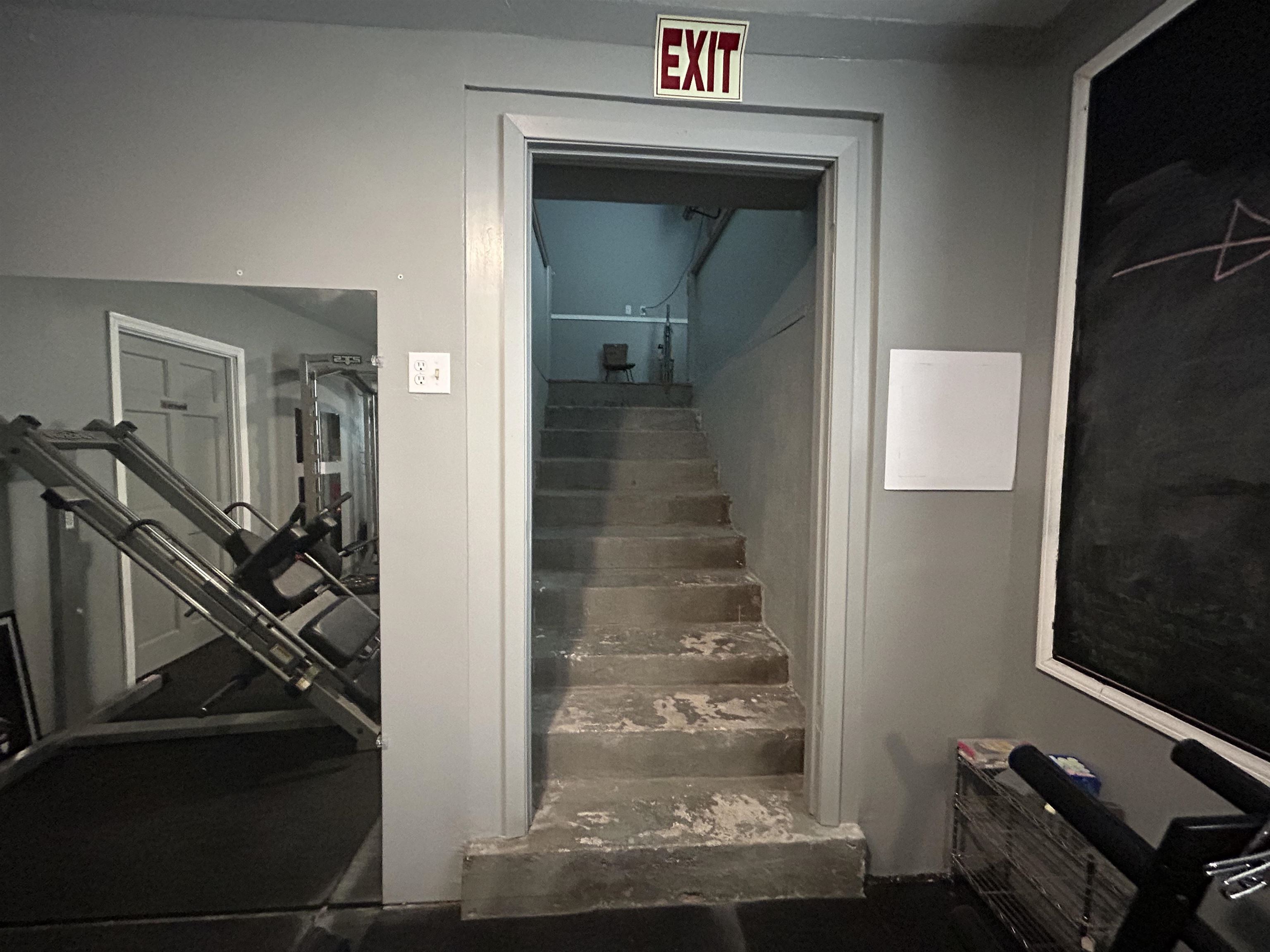 132 E Main  Hardy, AR