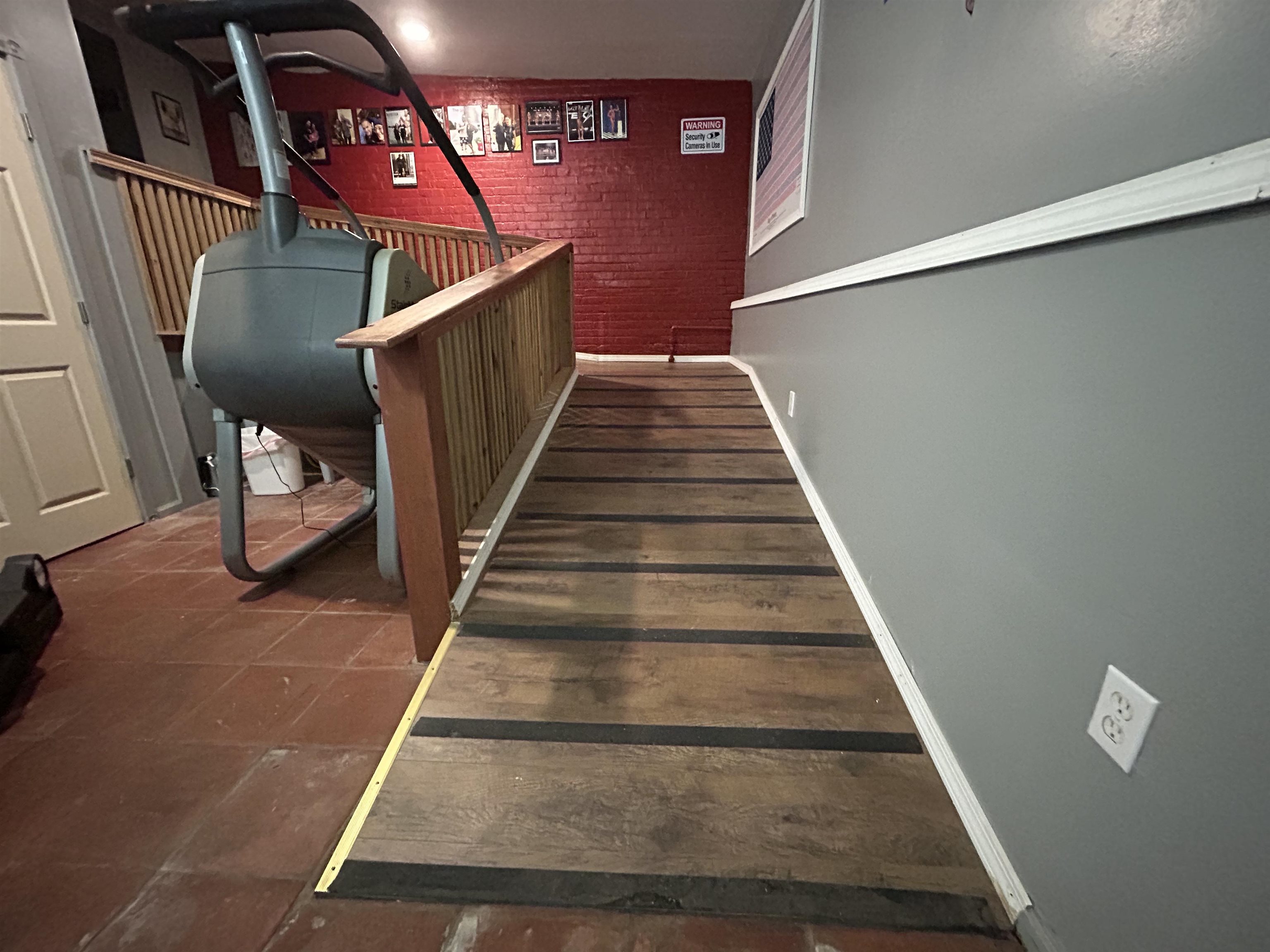 132 E Main  Hardy, AR