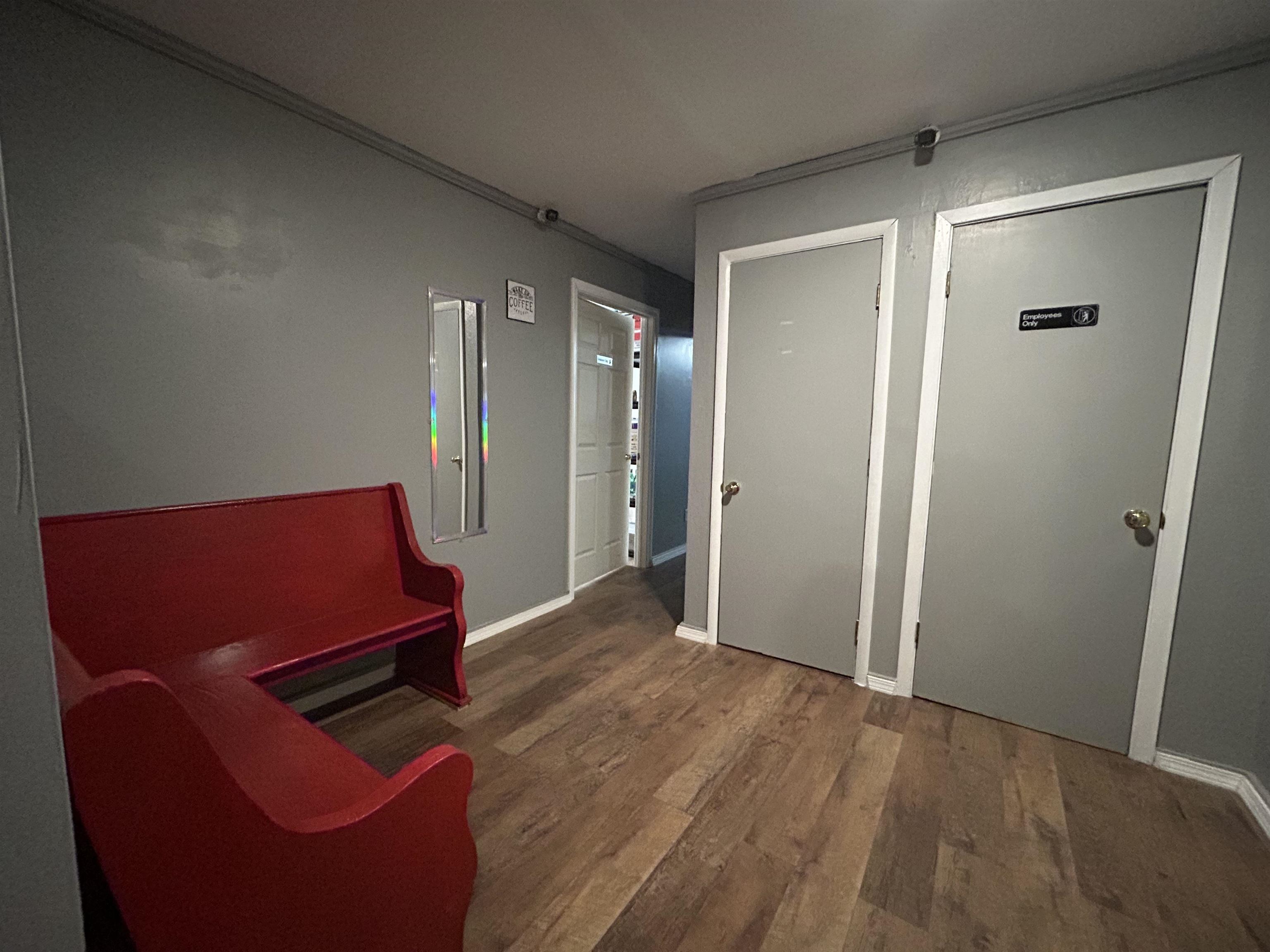 132 E Main  Hardy, AR