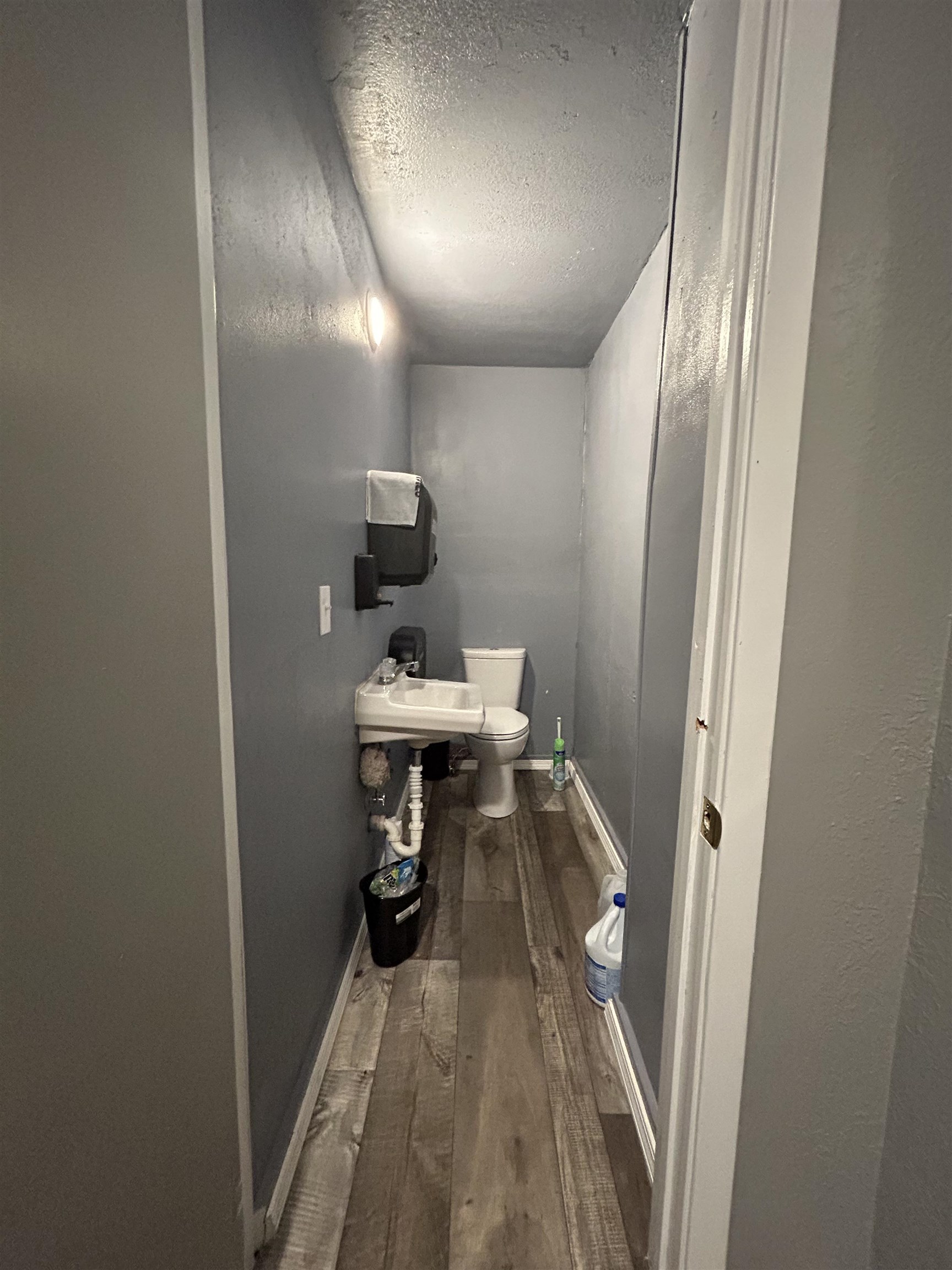 132 E Main  Hardy, AR