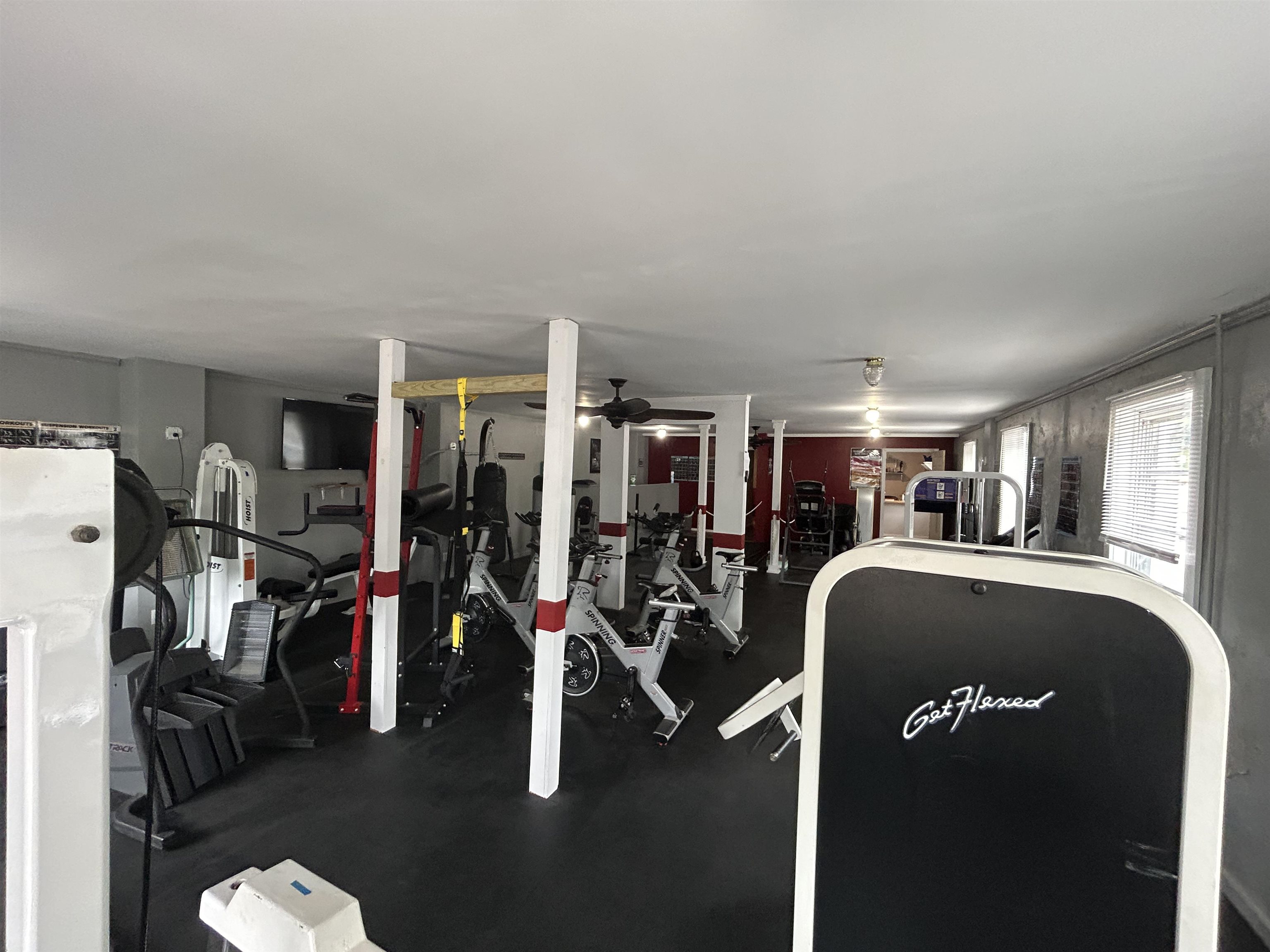 132 E Main  Hardy, AR