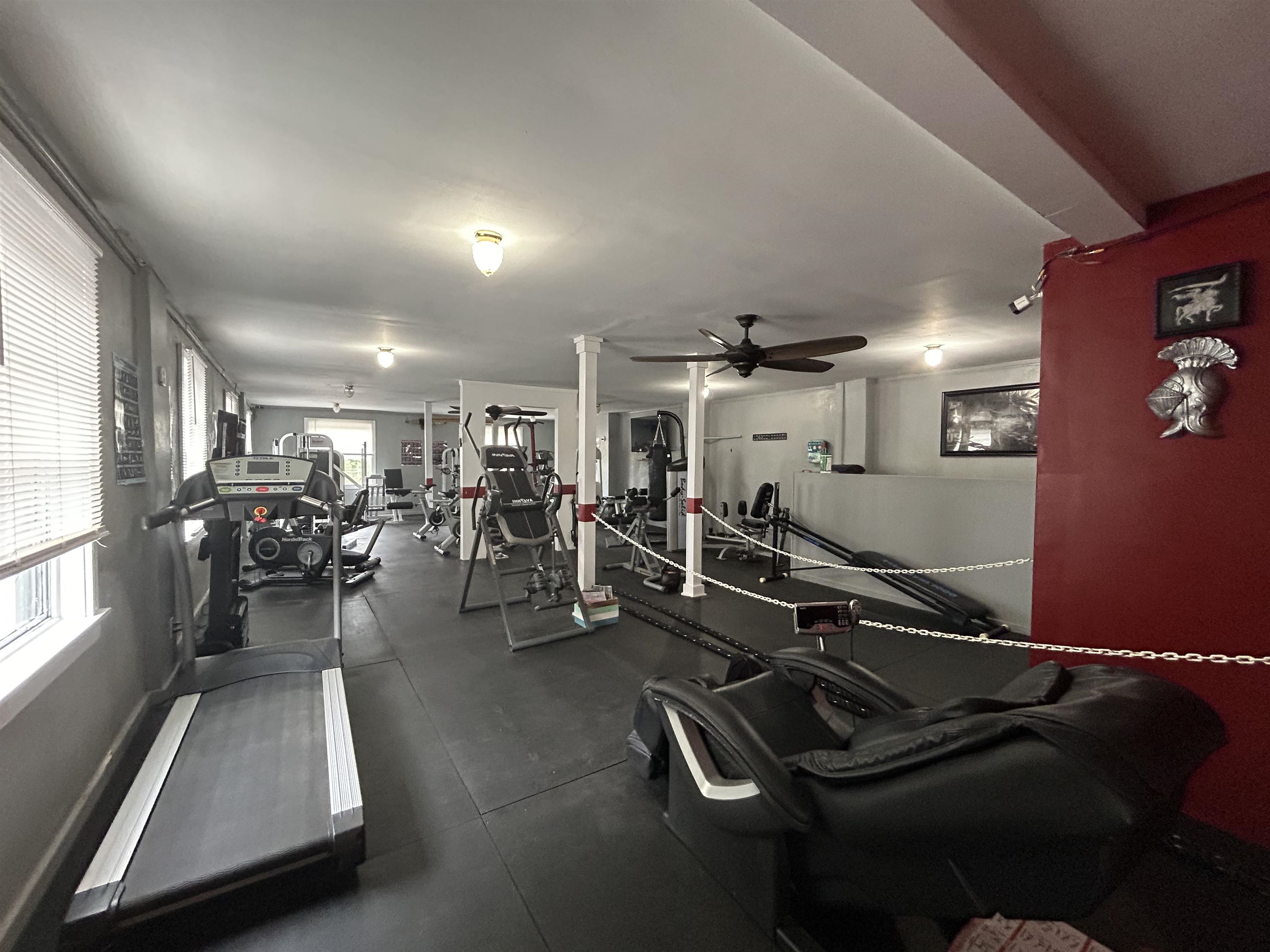 132 E Main  Hardy, AR