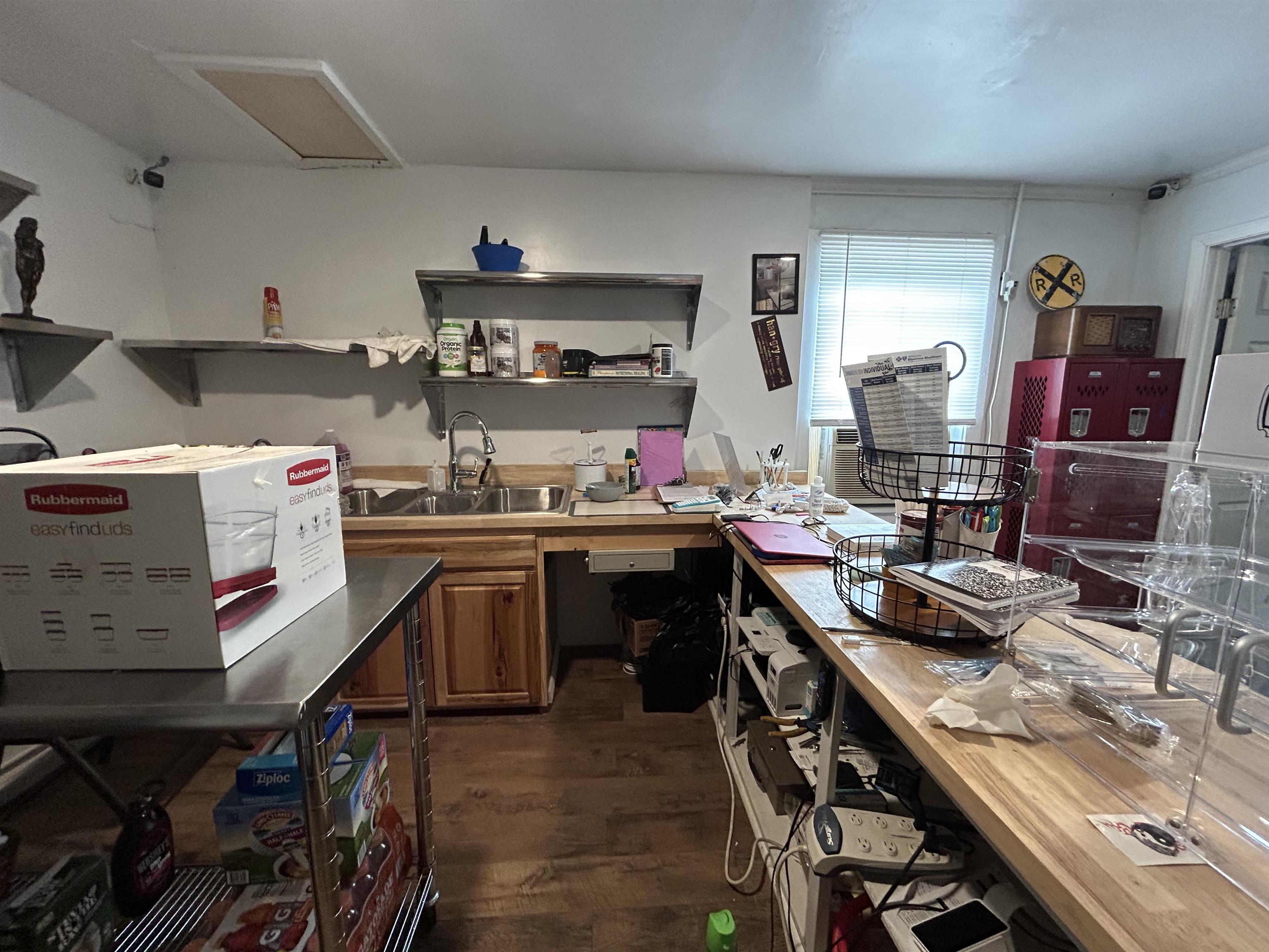 132 E Main  Hardy, AR