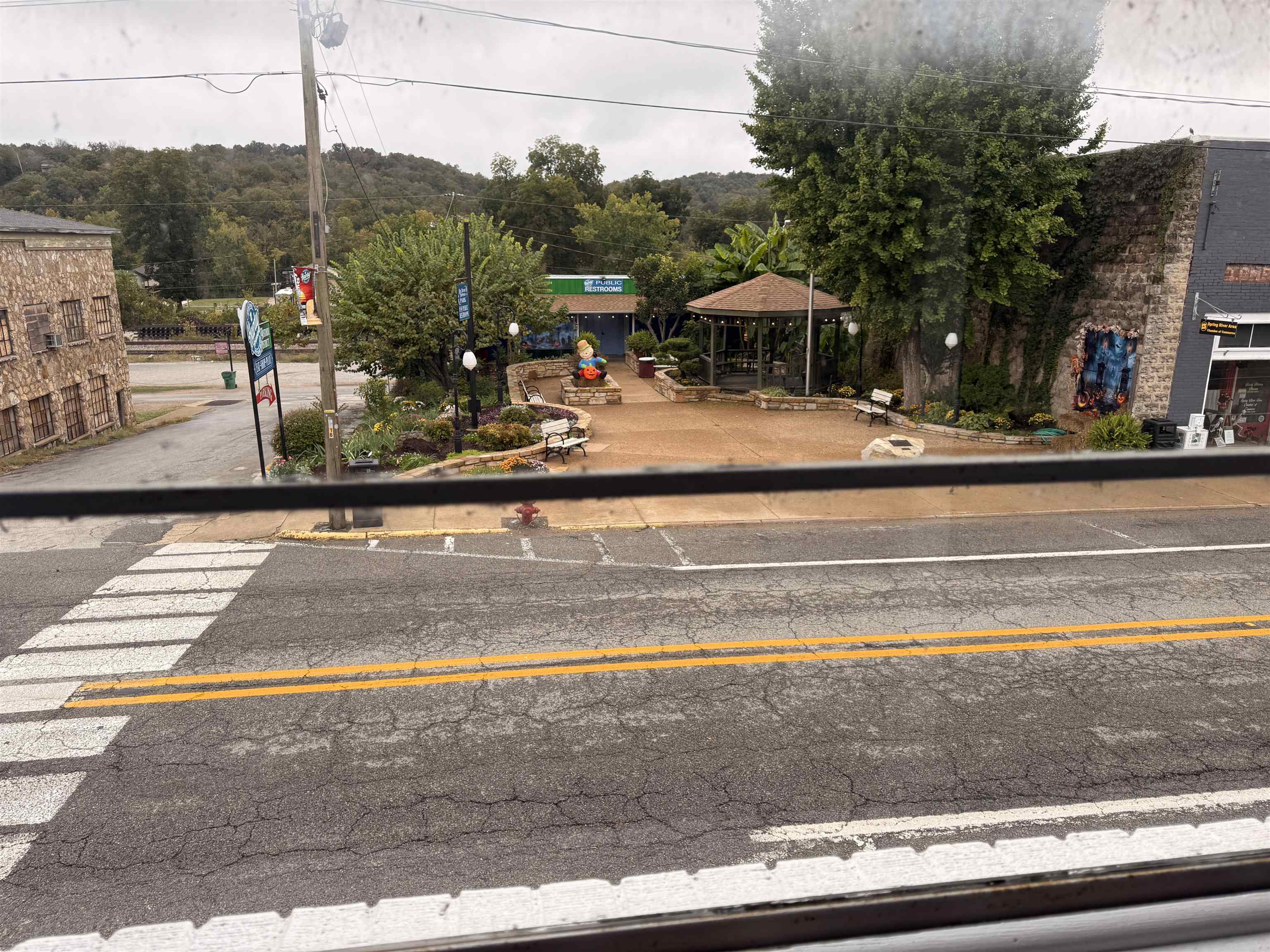 132 E Main  Hardy, AR