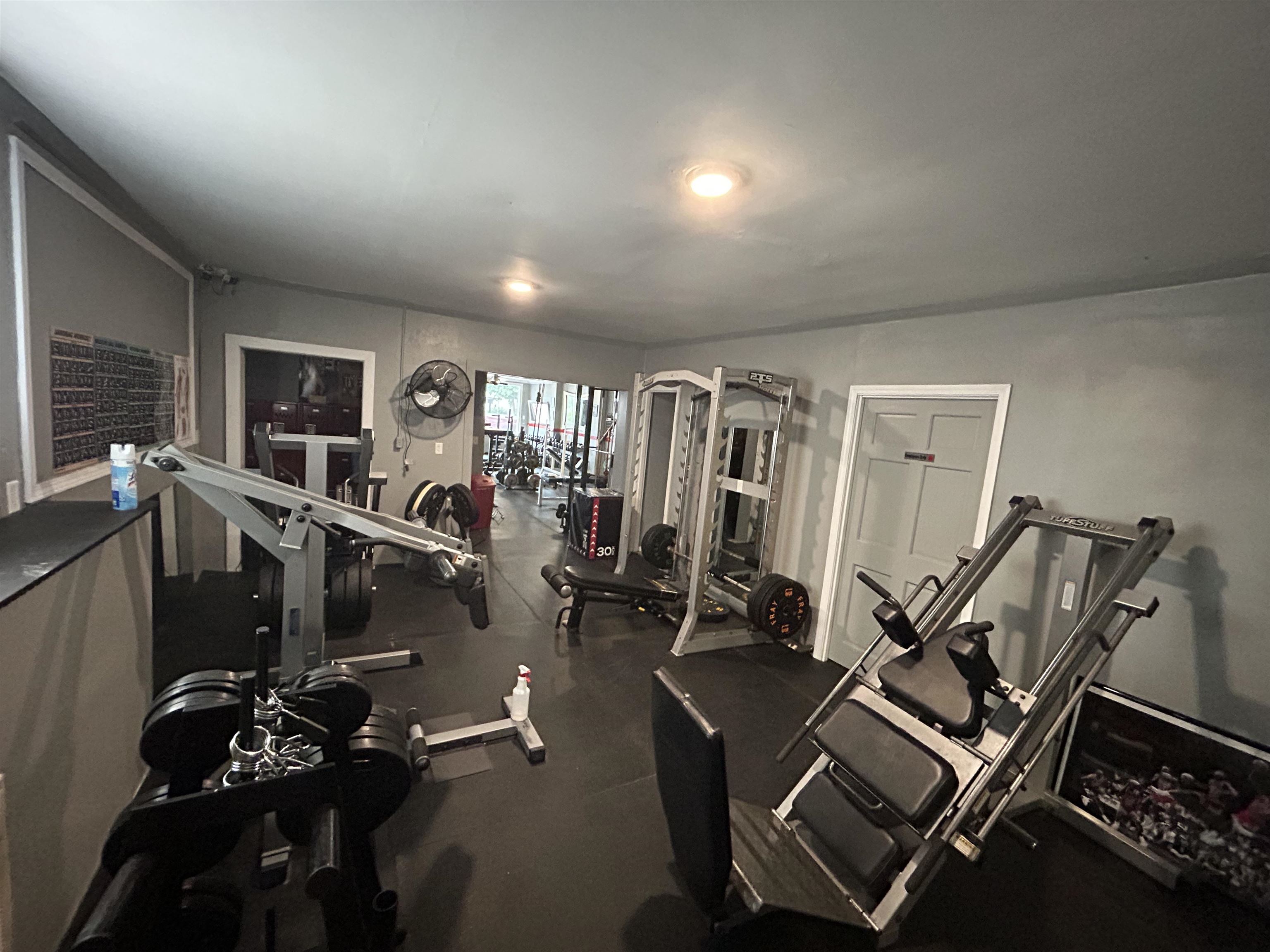 132 E Main  Hardy, AR