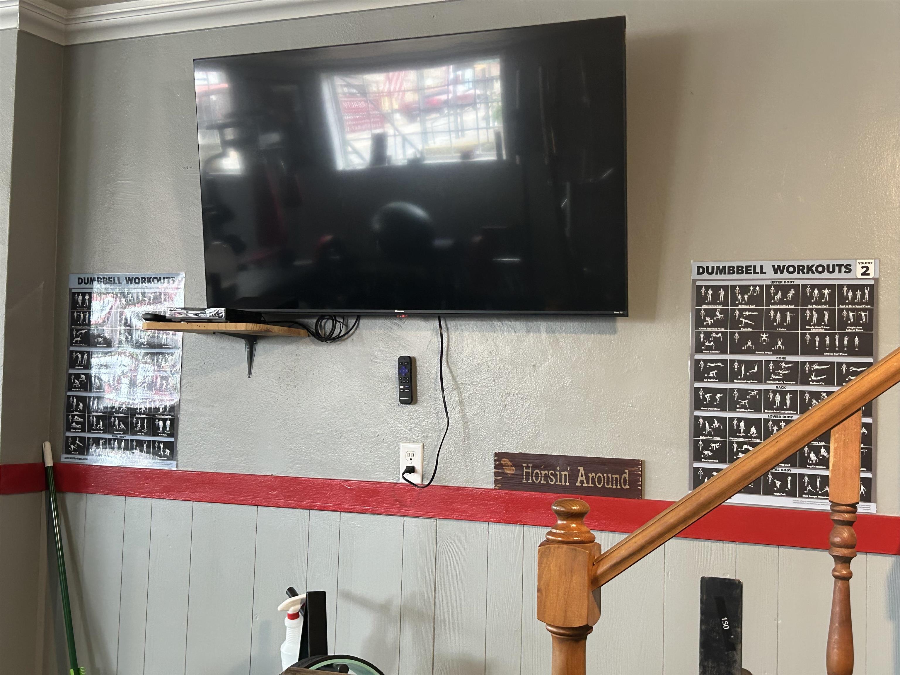 132 E Main  Hardy, AR