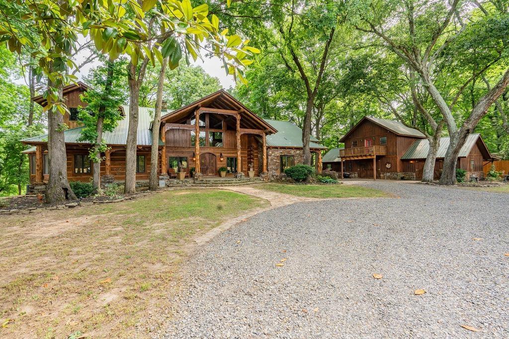 684  Hidden Valley  Wilburn, AR