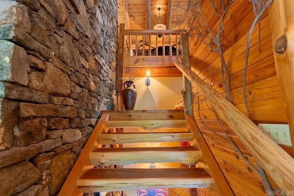 684  Hidden Valley  Wilburn, AR