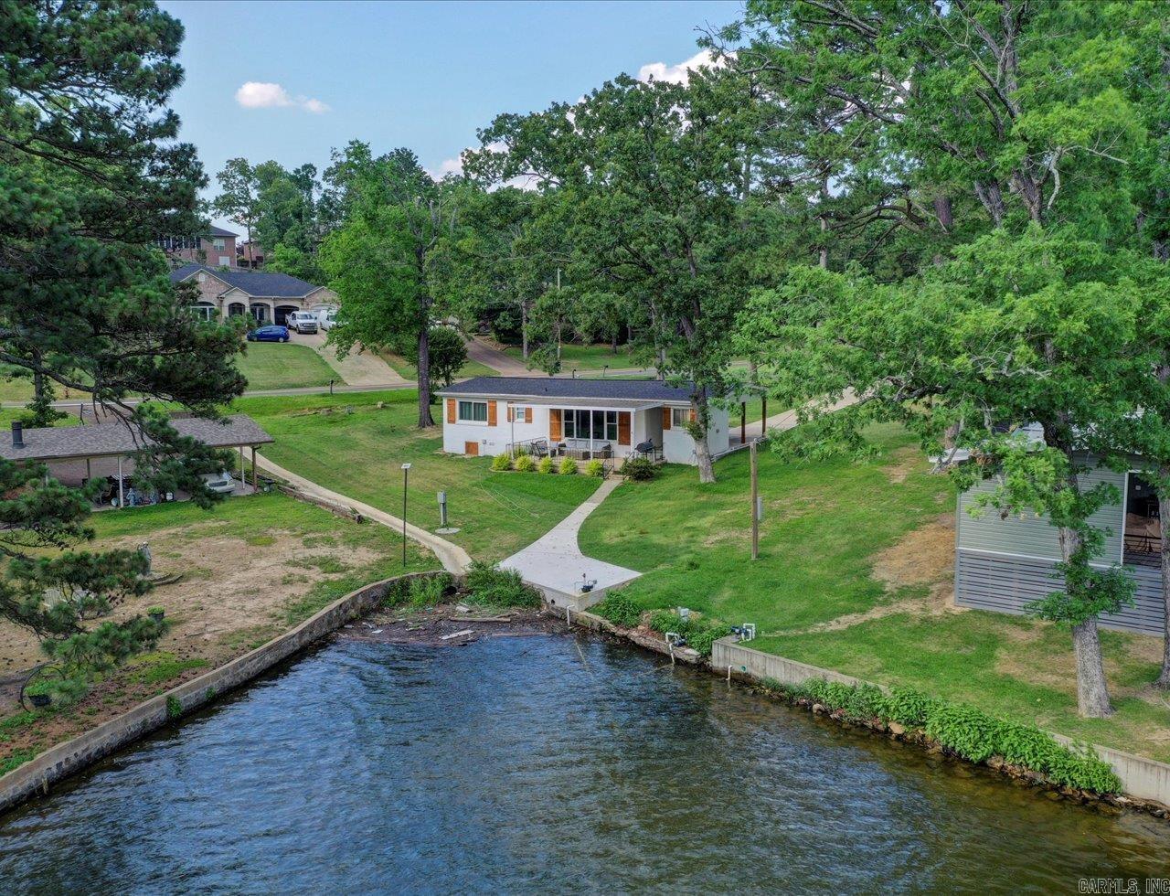125  Lindale  Hot Springs, AR