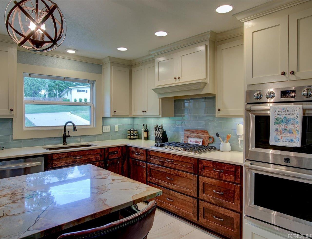125  Lindale  Hot Springs, AR