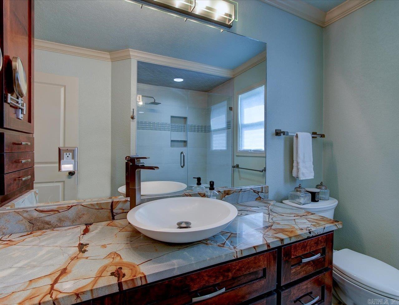 125  Lindale  Hot Springs, AR