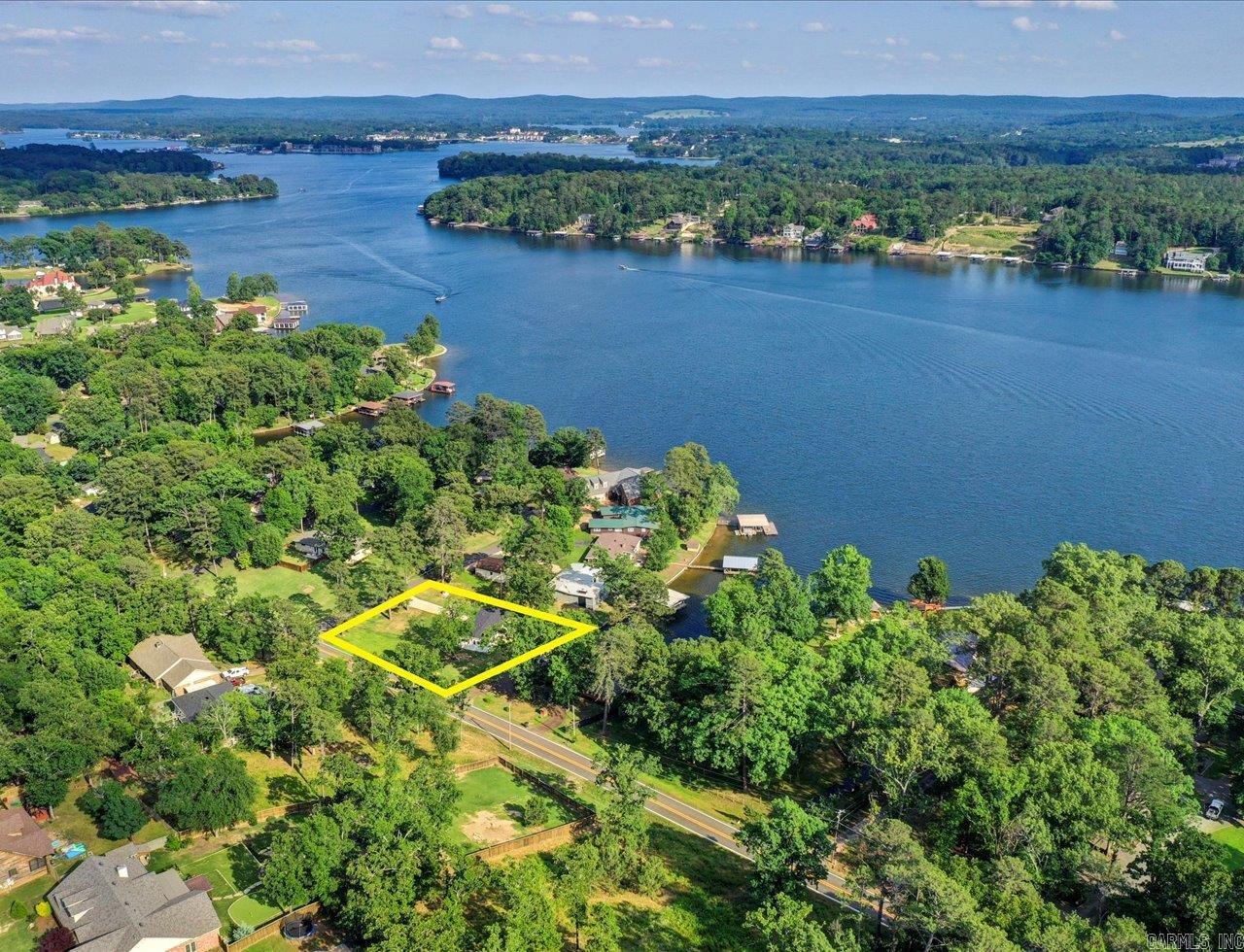 125  Lindale  Hot Springs, AR