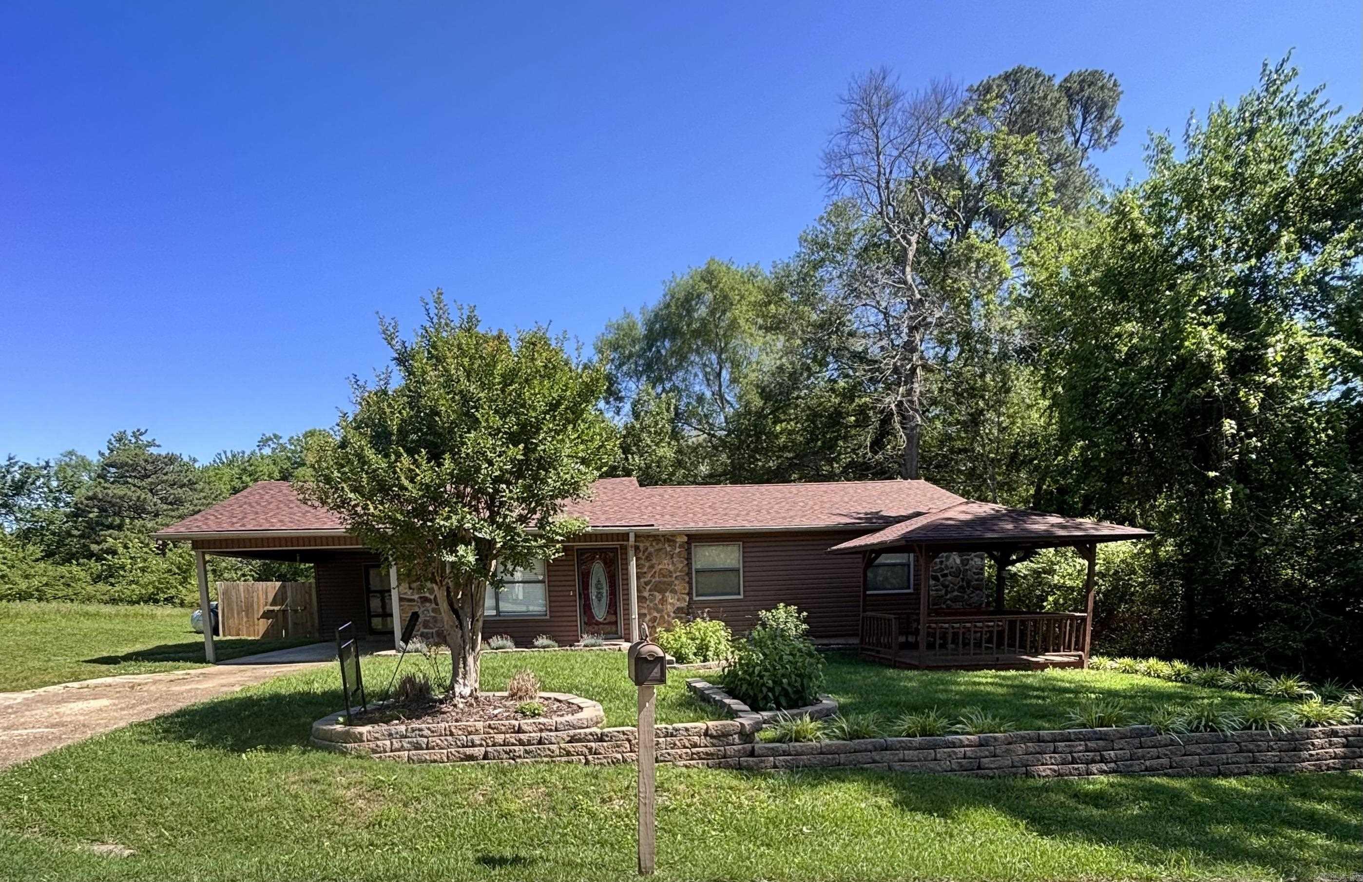 1303  Bert Street  Mena, AR