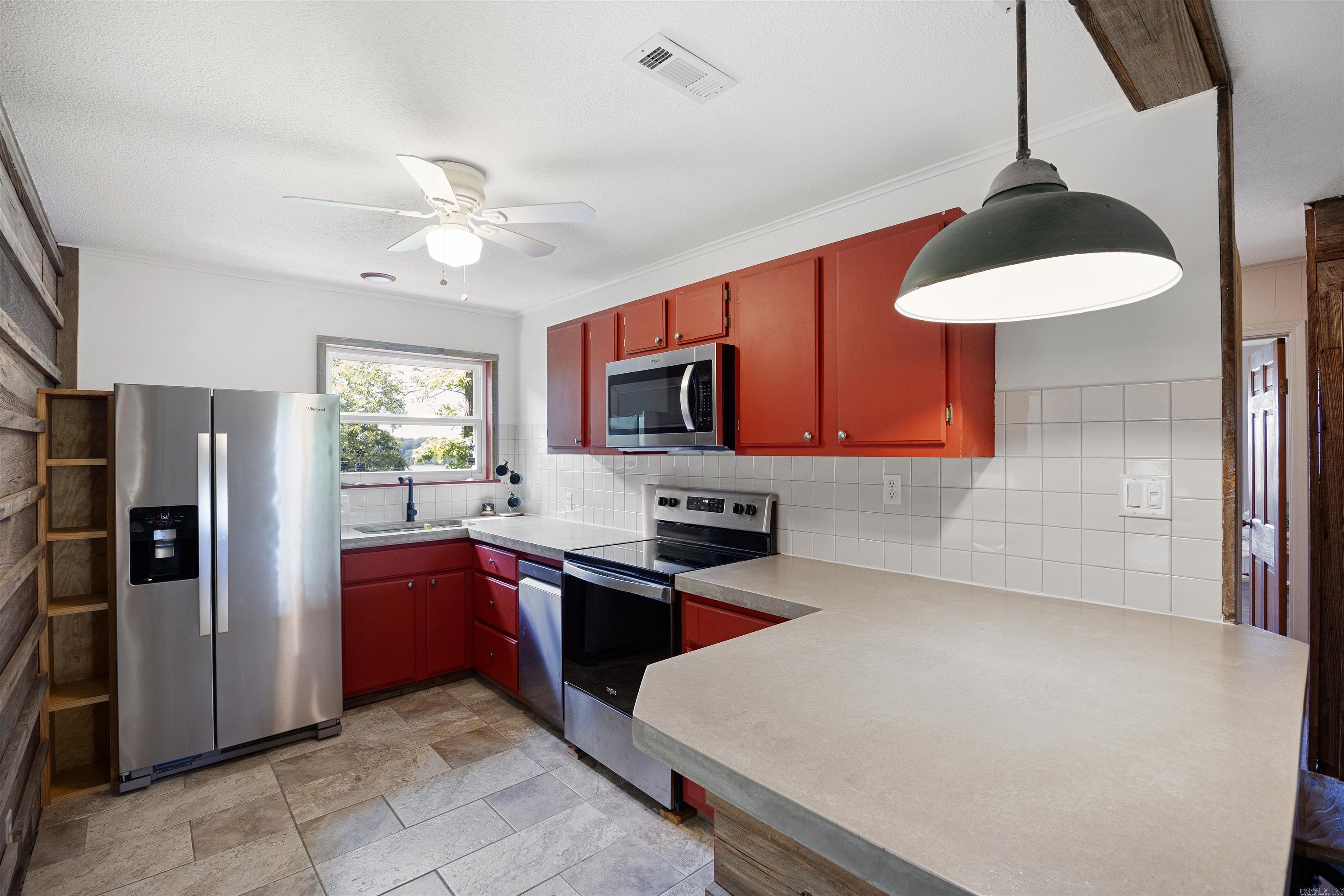 170 Ridge Road Houston, AR 72720-70
