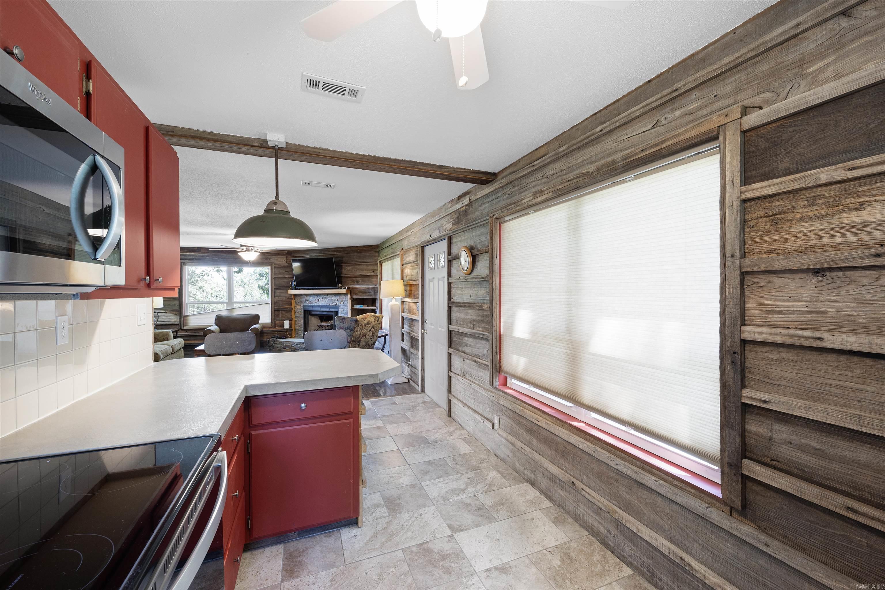 170 Ridge Road Houston, AR 72720-70