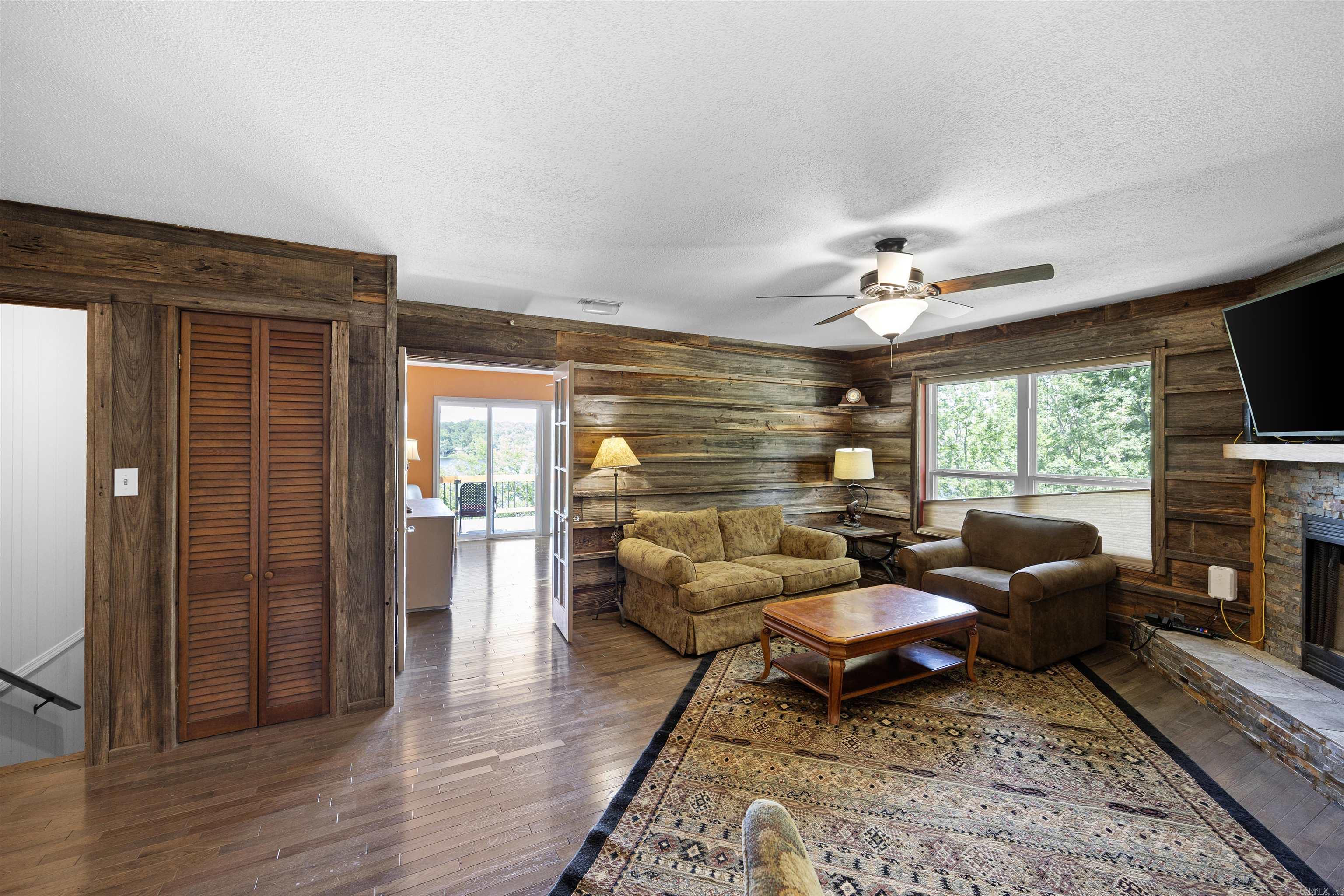 170 Ridge Road Houston, AR 72720-70