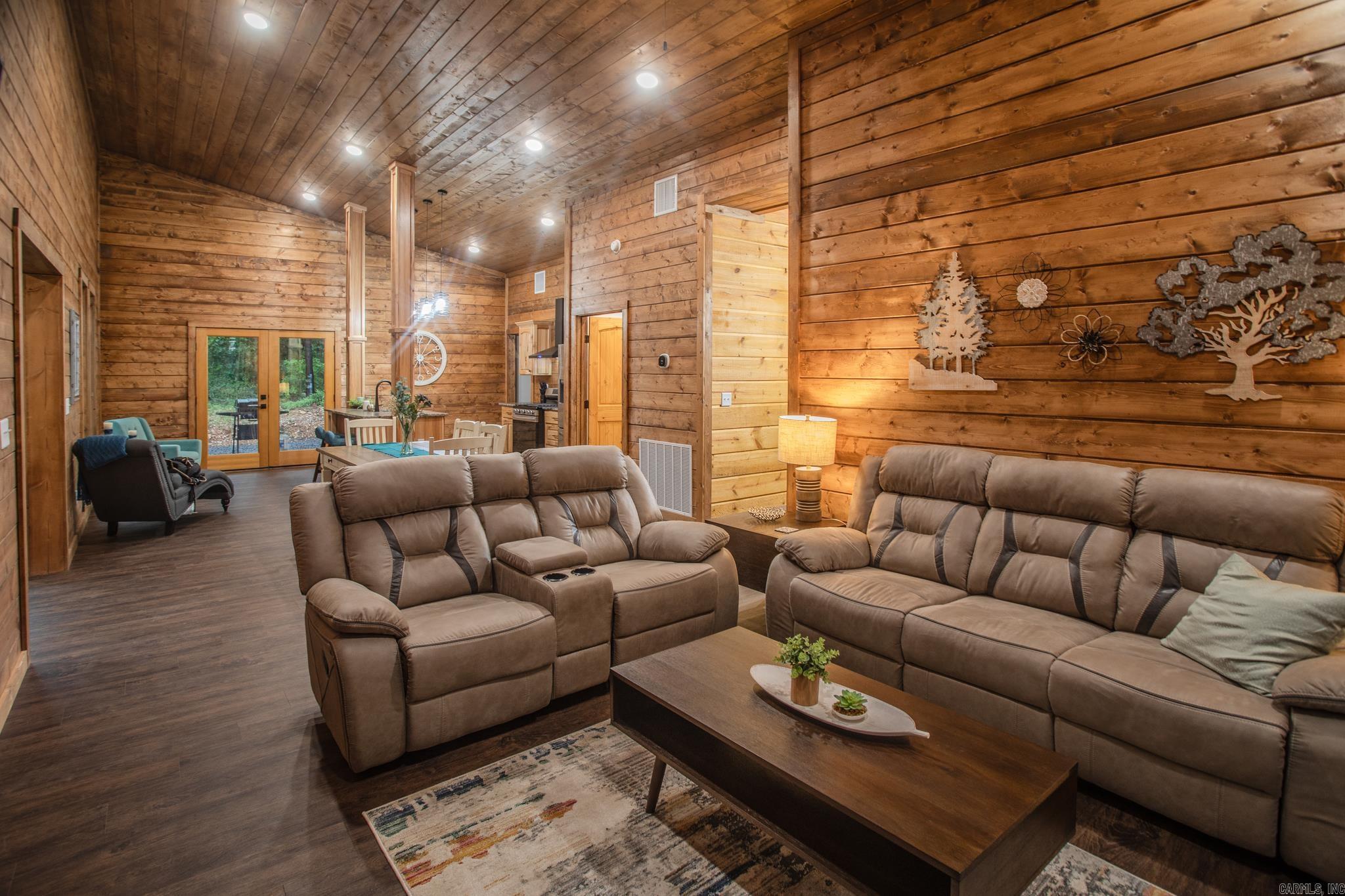 19  Southern Alder  Hochatown, OK