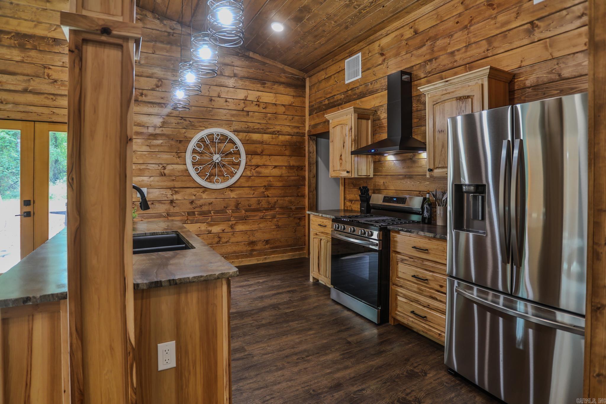 19  Southern Alder  Hochatown, OK