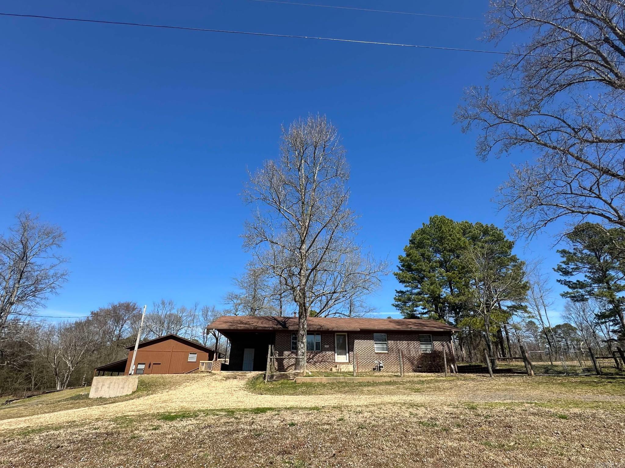 133 & 135  Pearl St  Wickes, AR