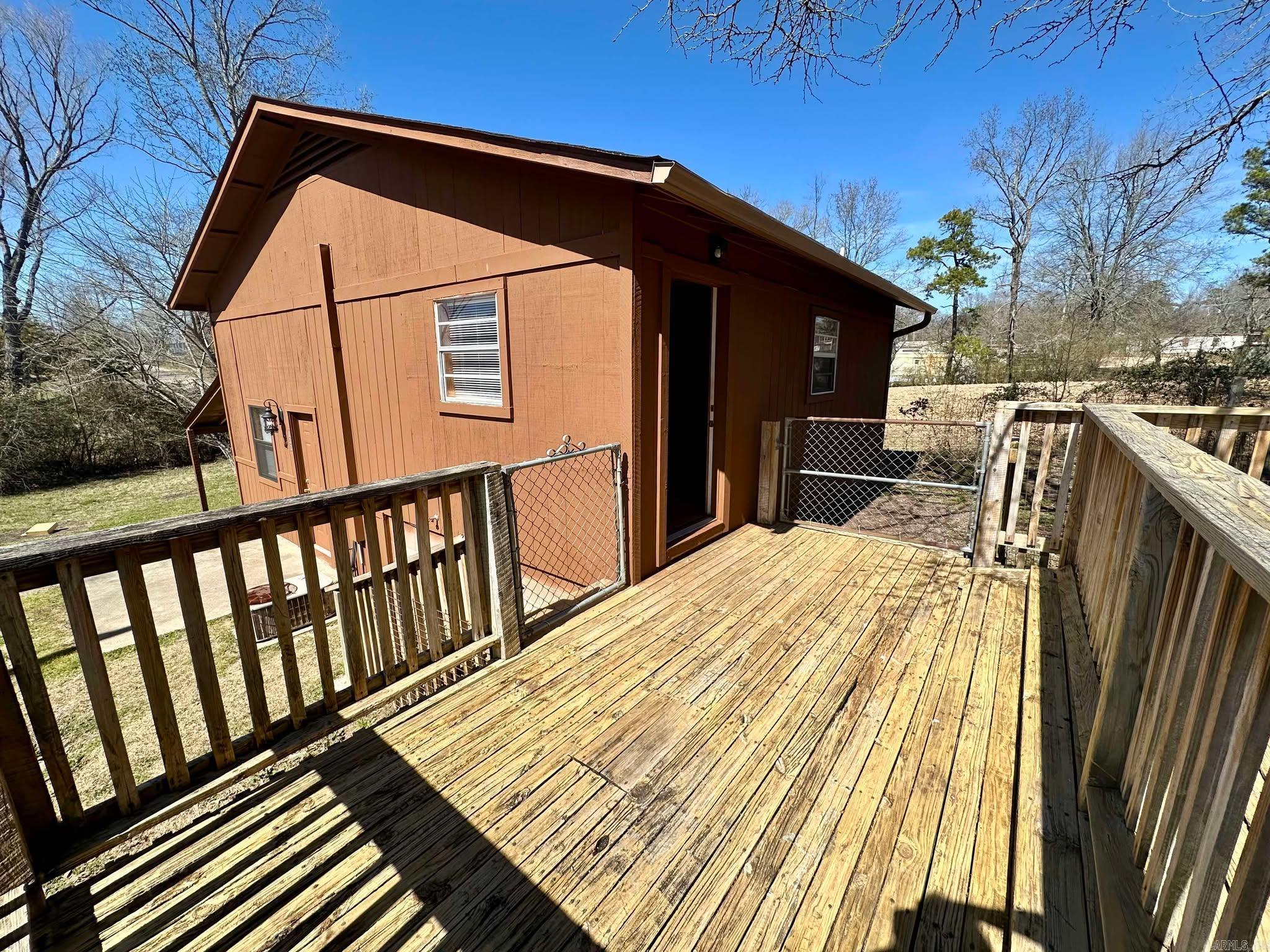 133 & 135  Pearl St  Wickes, AR