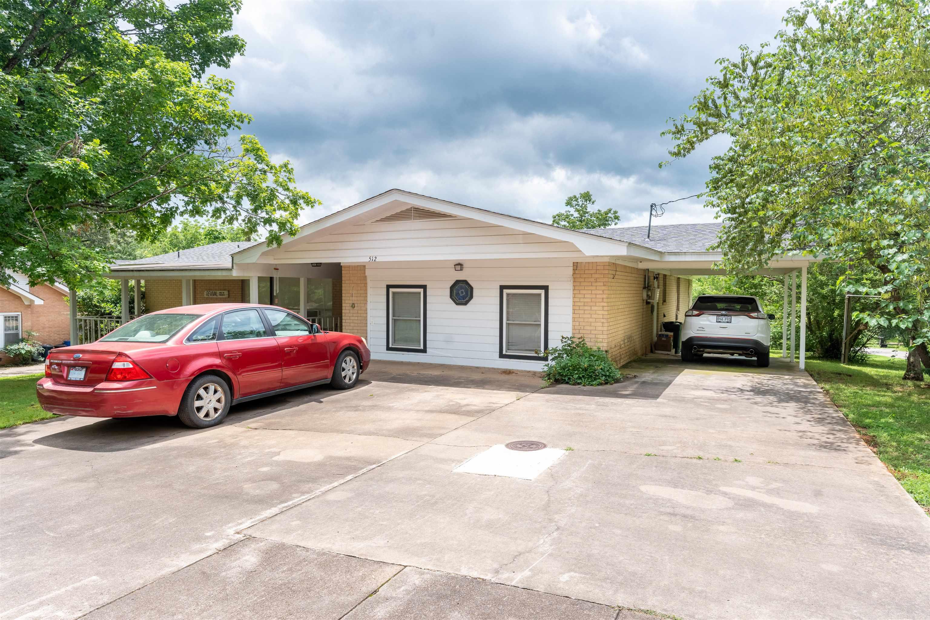 512 N Express  Paris, AR