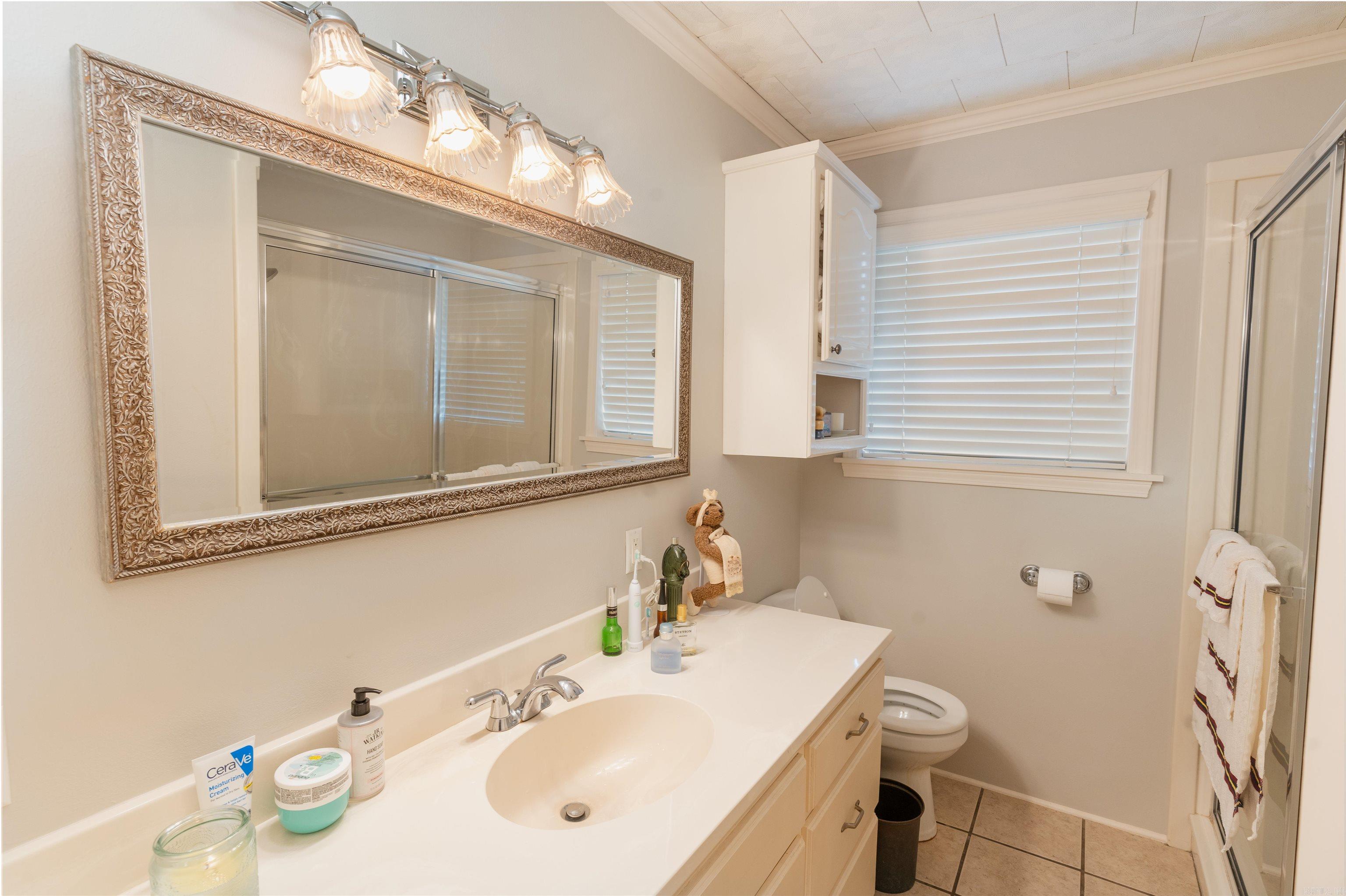 512 N Express  Paris, AR