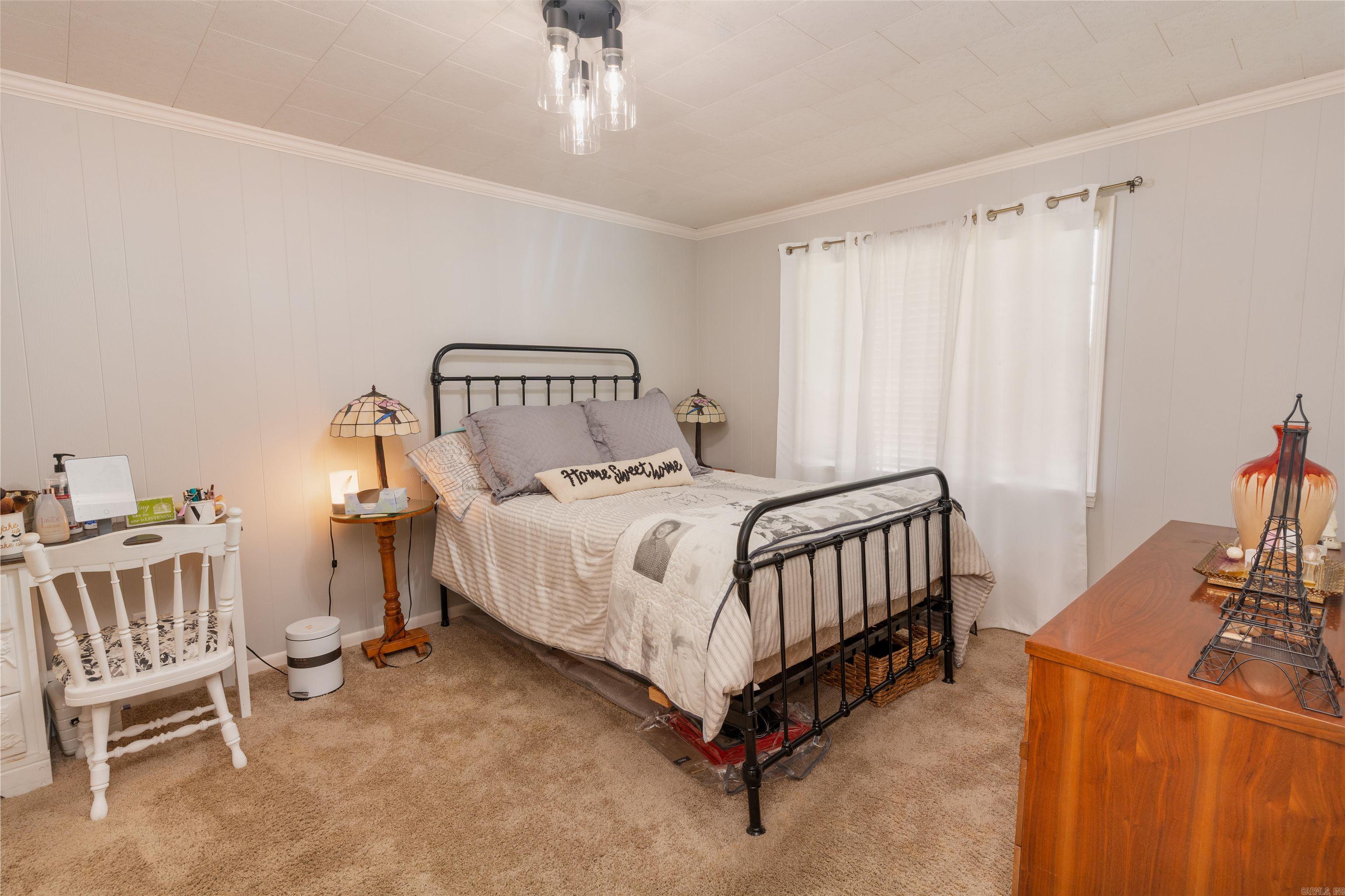 512 N Express  Paris, AR