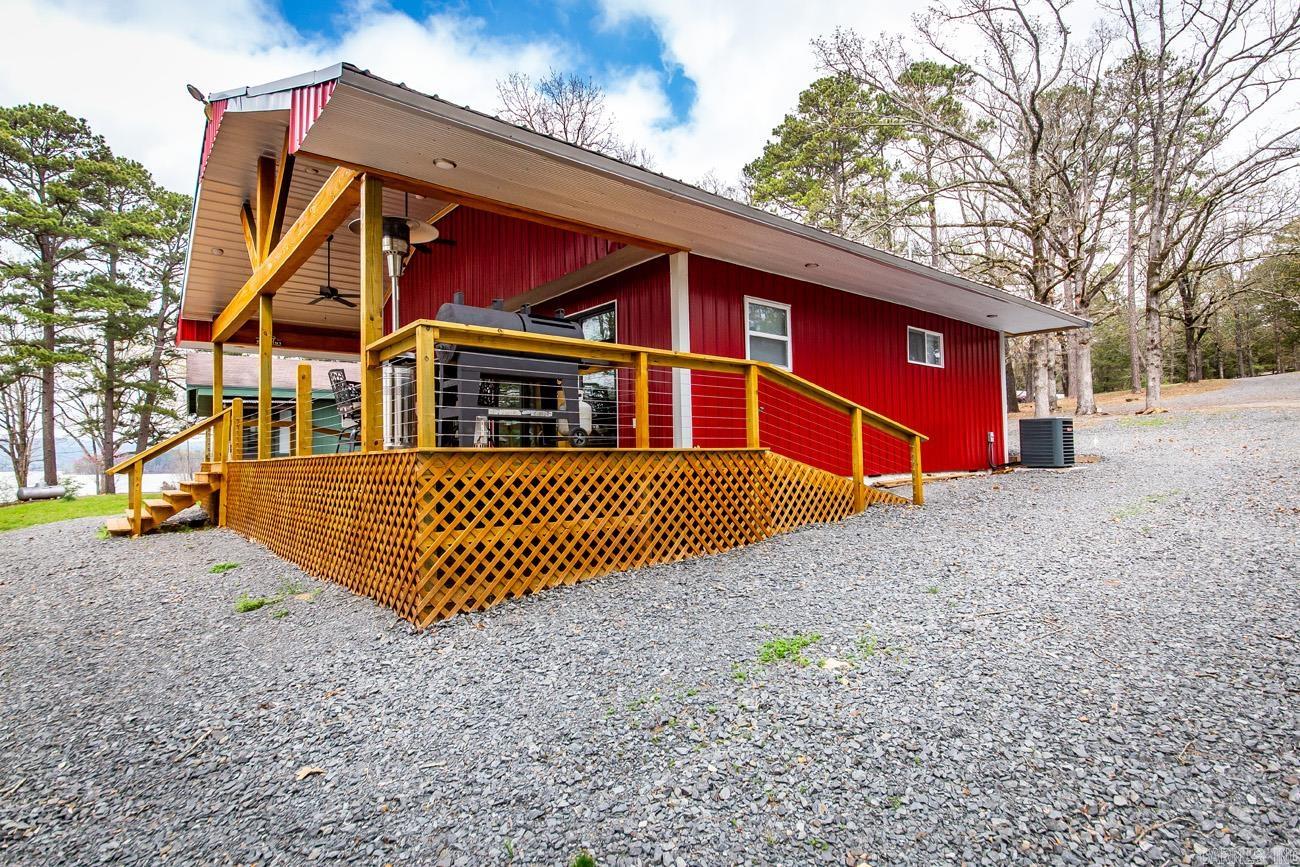 533  Stark Road  Greers Ferry, AR