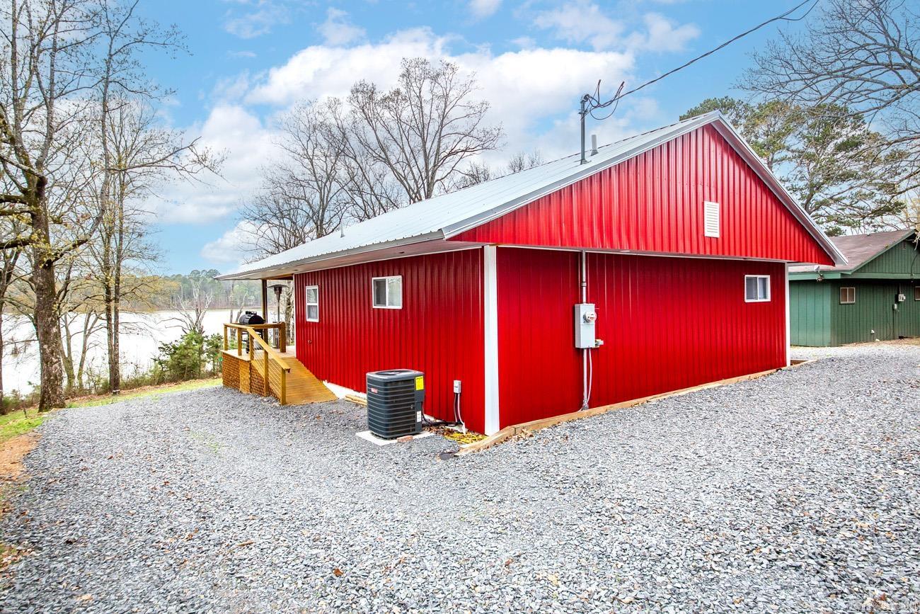 533  Stark Road  Greers Ferry, AR