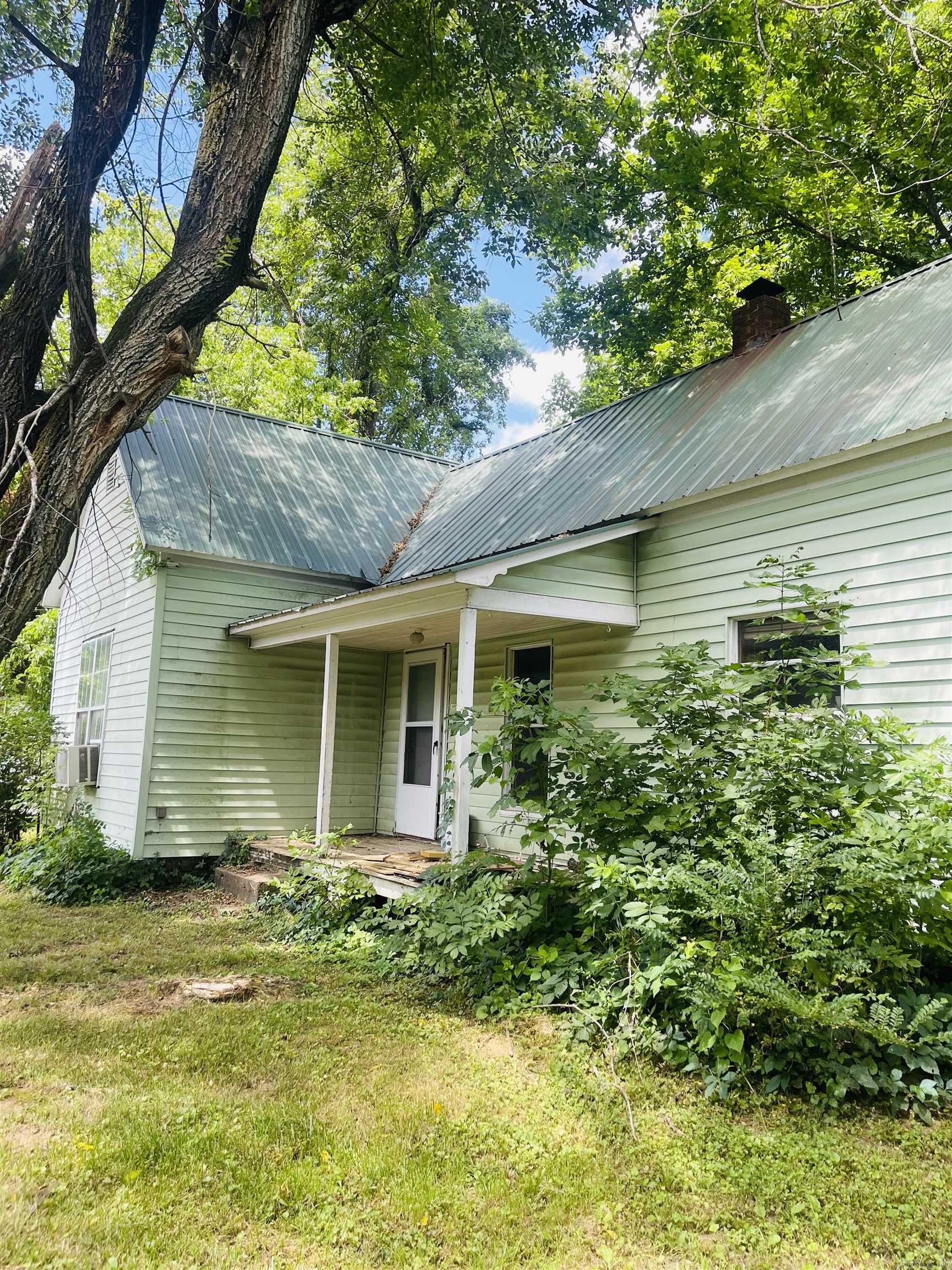 103  Limestone Street  Leslie, AR