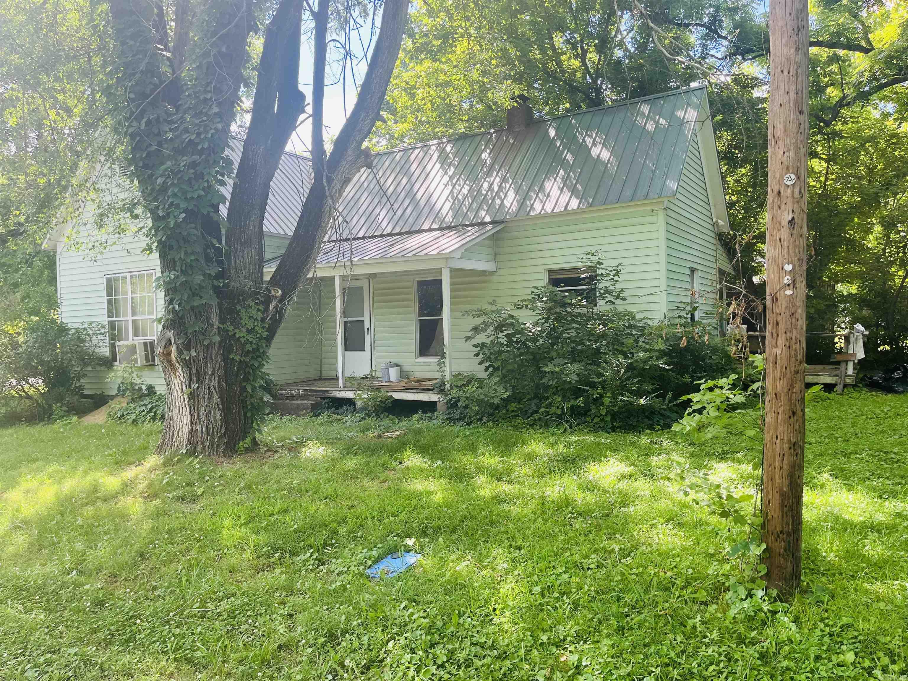 103  Limestone Street  Leslie, AR